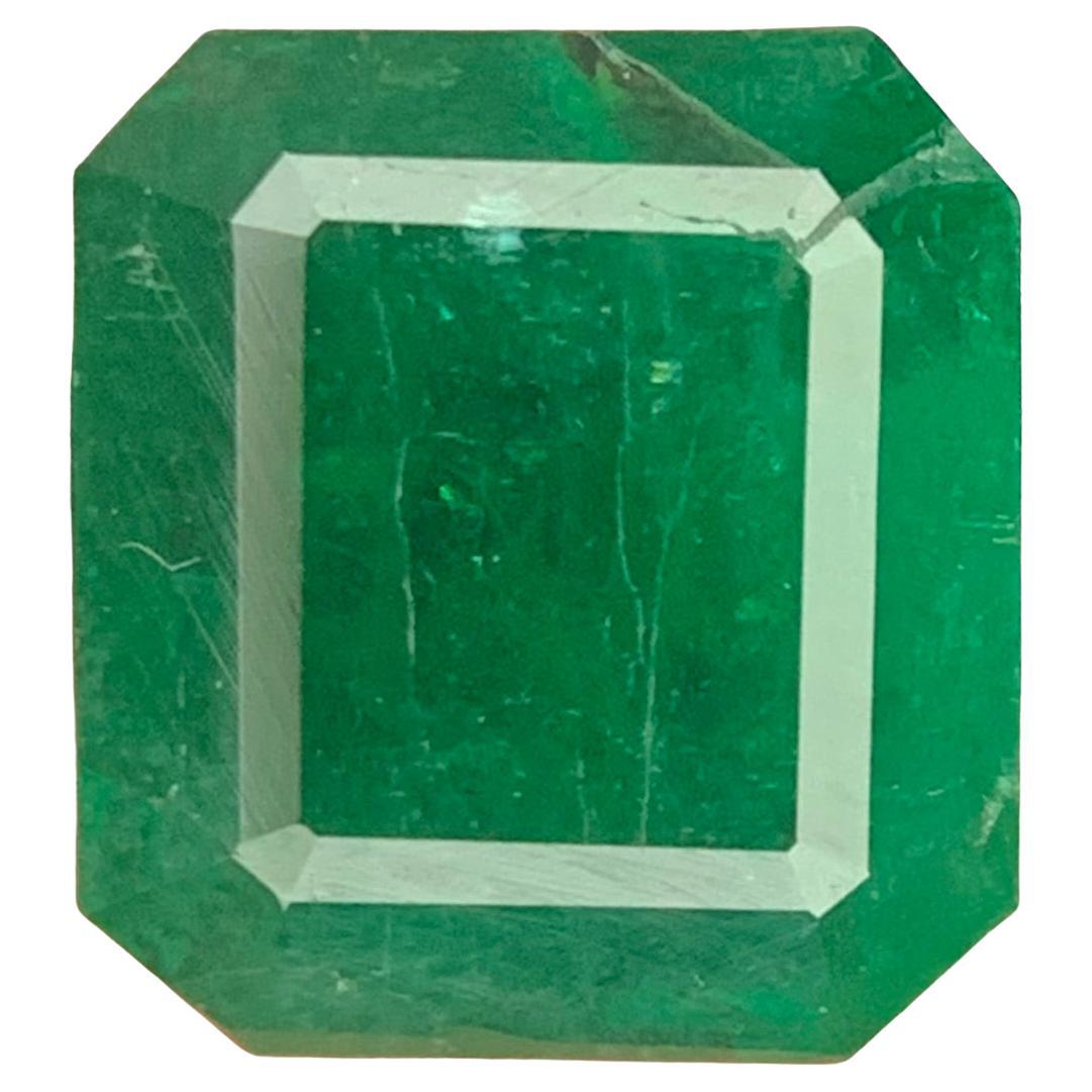 Gemma di smeraldo naturale sciolta da 1.60 carati proveniente da Swat, Pakistan