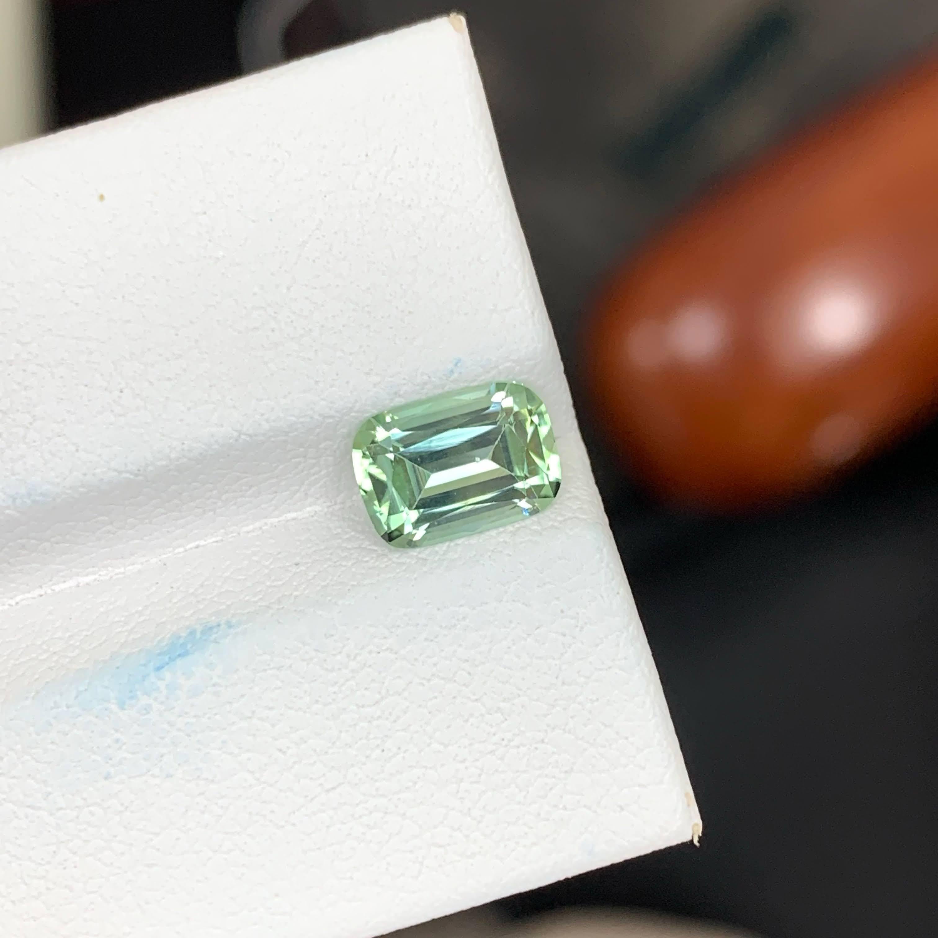 1.60 Carati di tormalina verde menta naturale sfusa con taglio a cuscino Gemma afgana in vendita 4