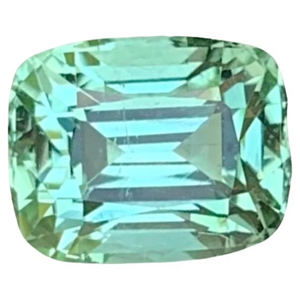 Gema suelta de 1.60 quilates de turmalina verde menta natural en forma de cojín