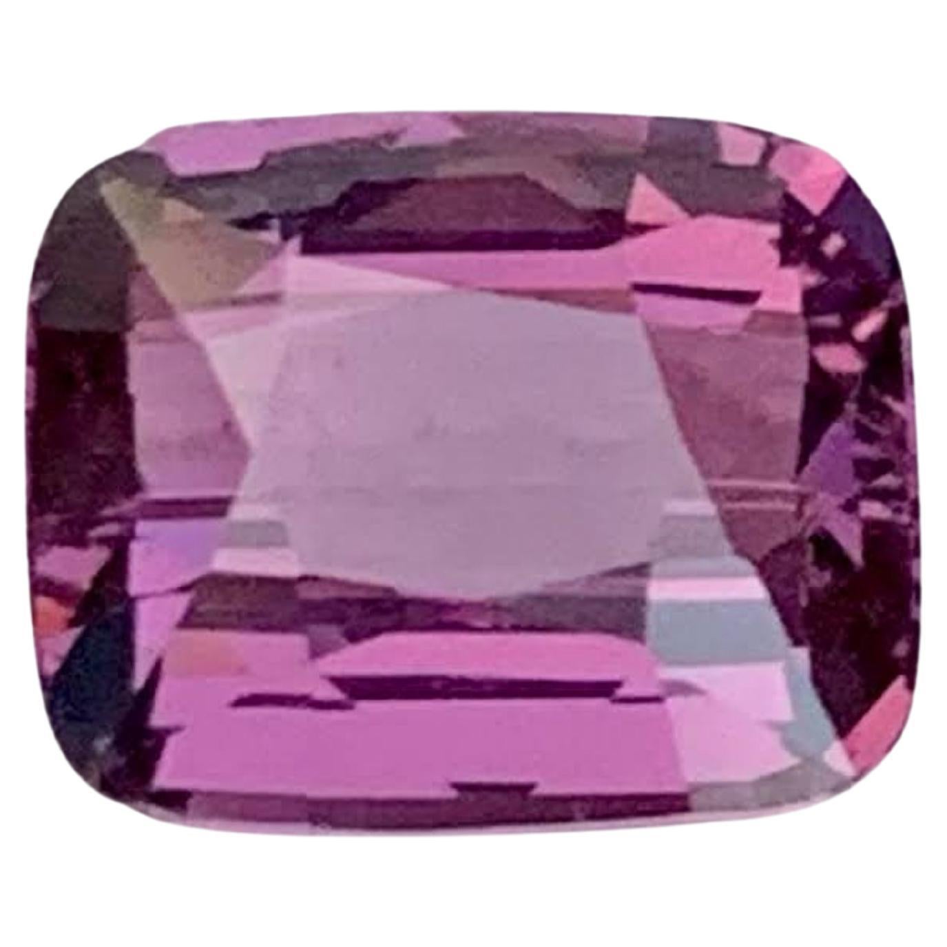 1.60 Carati di Spinello rosa violaceo sciolto naturale con taglio a cuscino Gemma della Tanzania