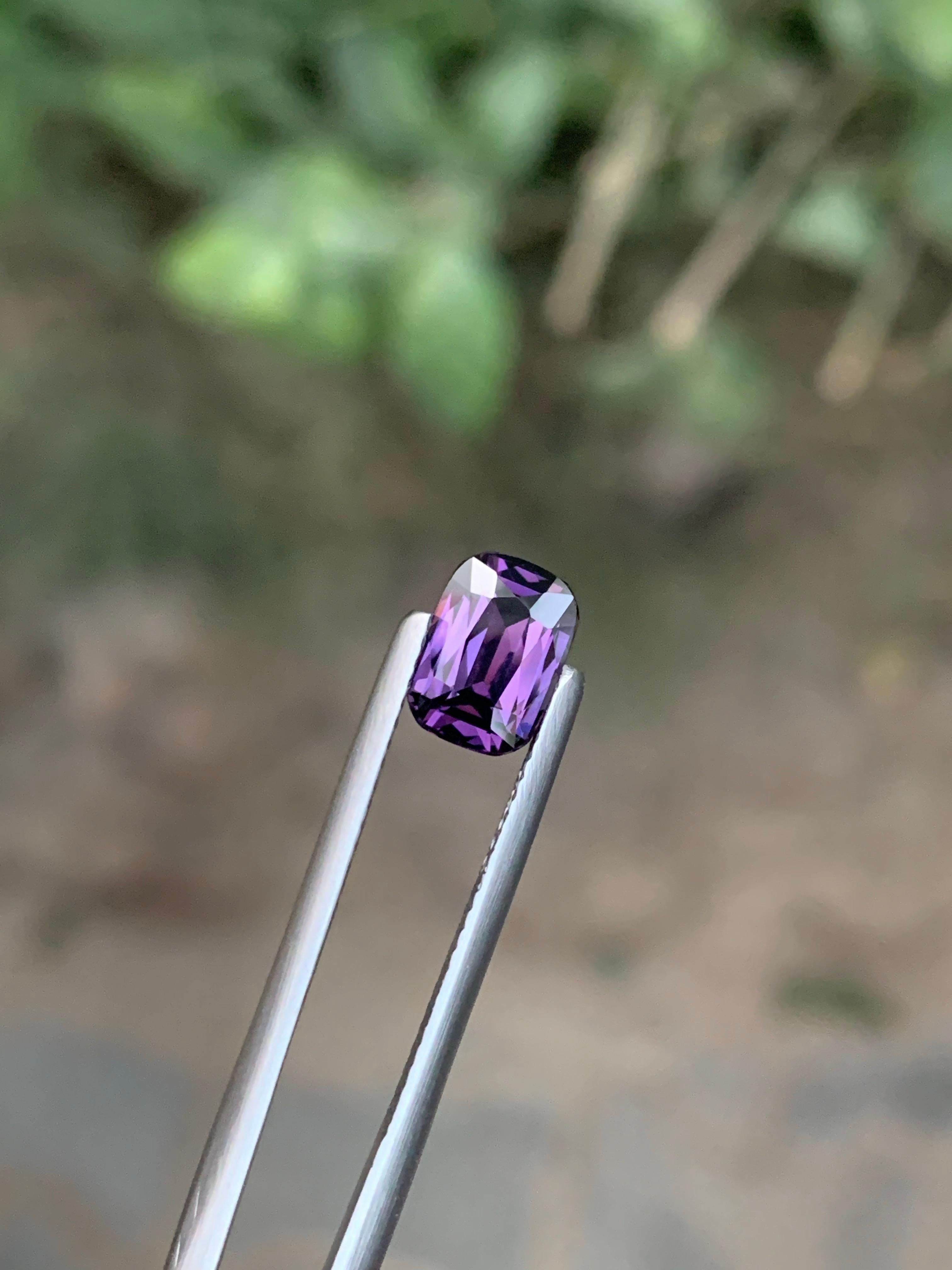 1,60 Karat natürlicher loser Spinell im Kissenschliff Edelstein aus Tansania im Angebot 5