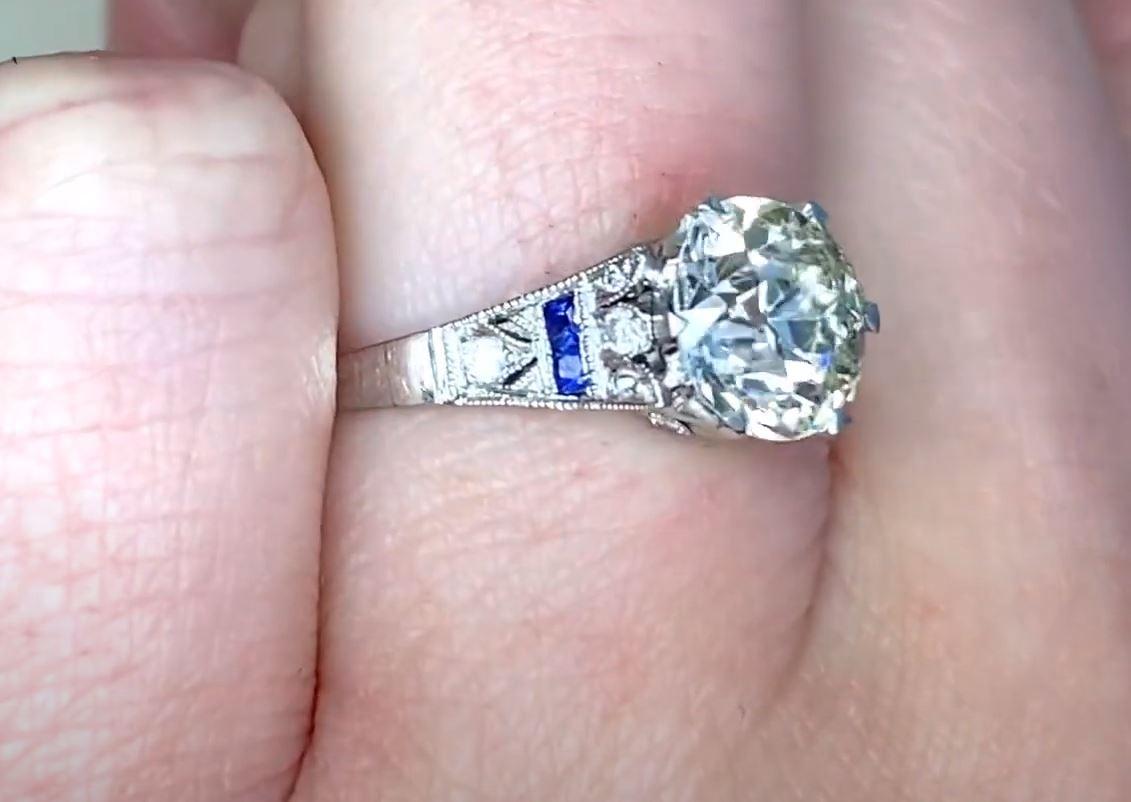 1.60 Carat Old Euro-Cut Diamond Engagement Ring, Vs1 Clarity, Platinum In Excellent Condition For Sale In New York, NY