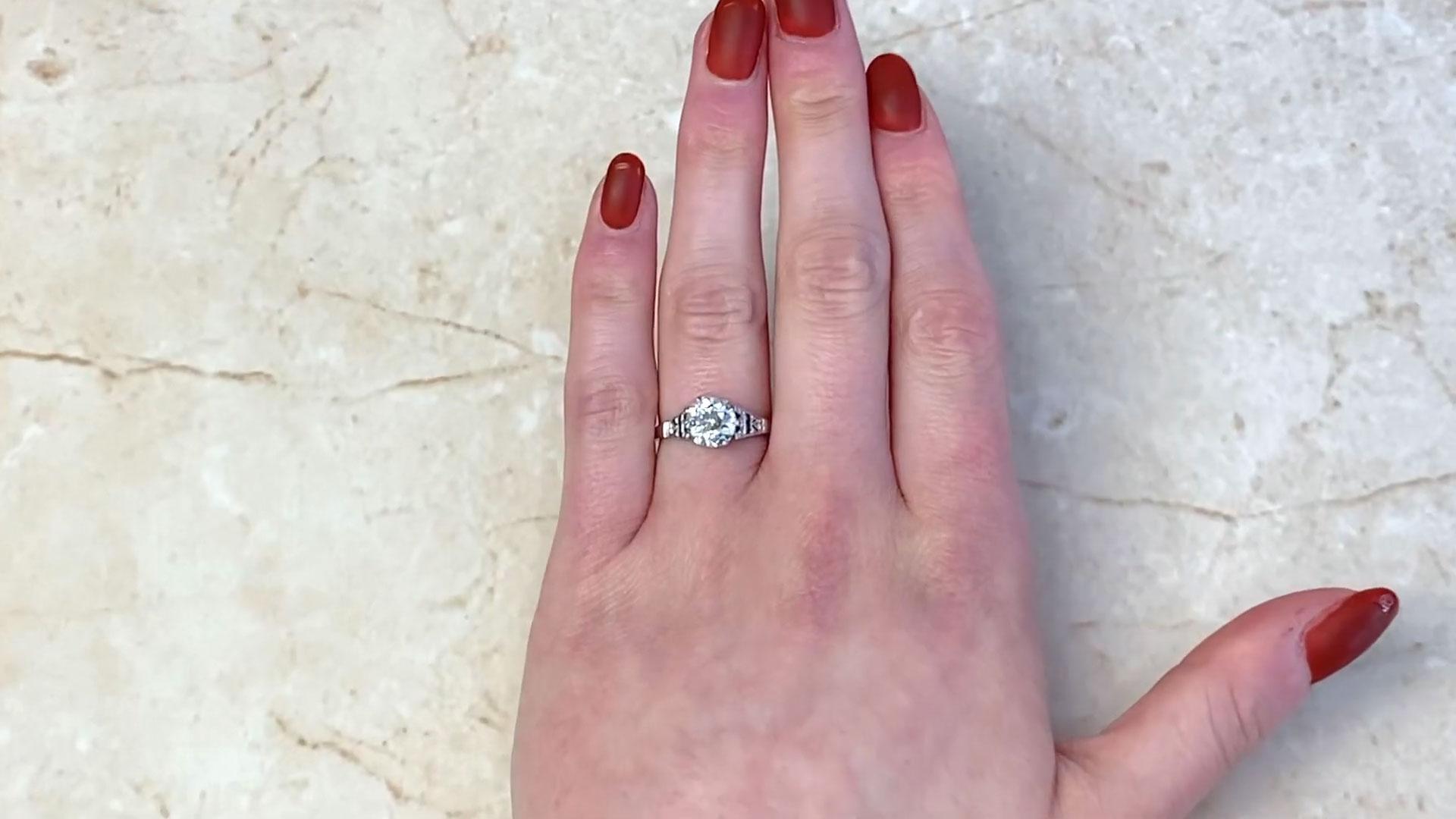 Bague de fiançailles en platine avec diamant taille européenne ancienne (environ 1,6 carat) en vente 2