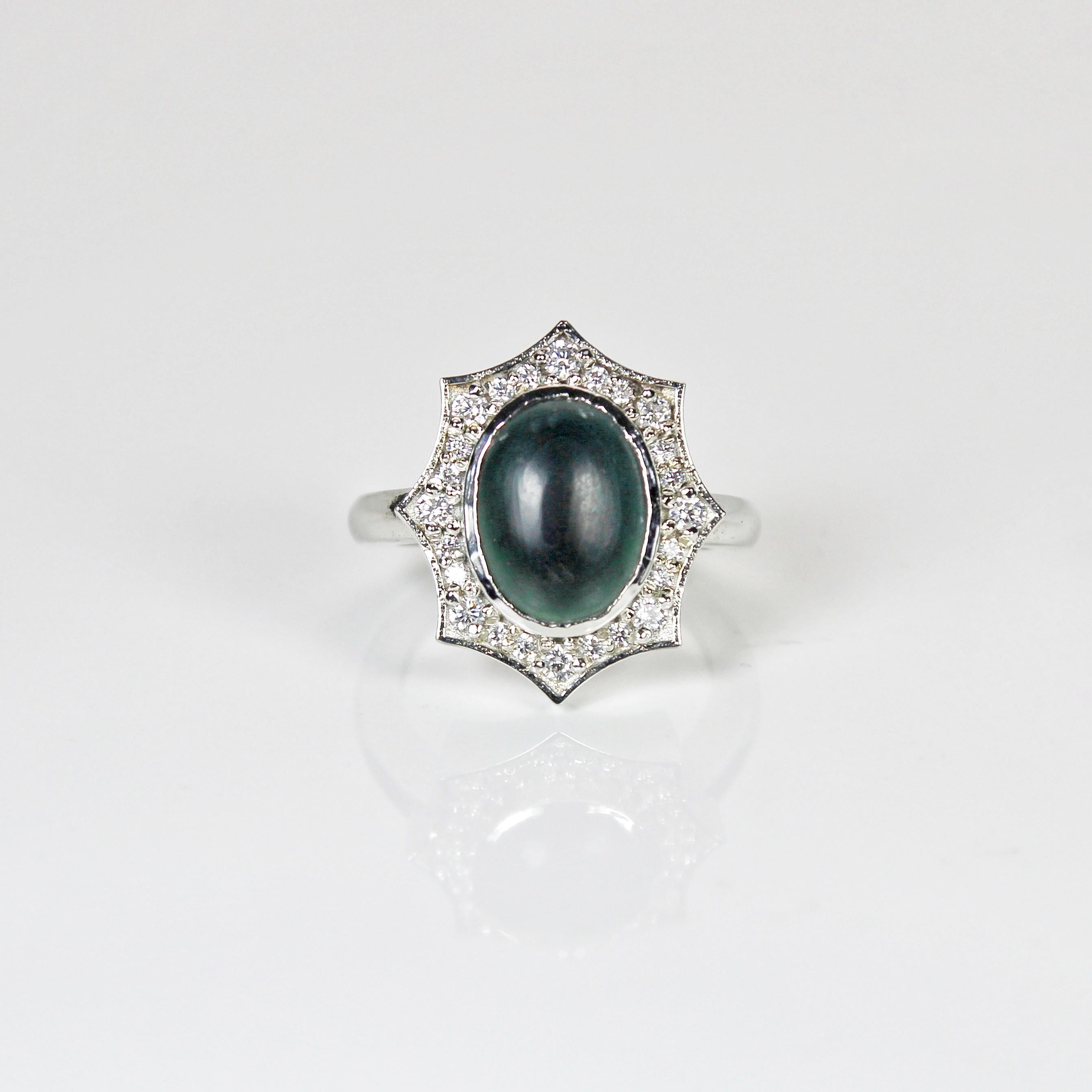 1.60 Carat Oval Cut Dark Green Opal Ring In New Condition For Sale In Vadgam, GJ