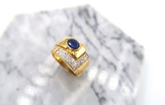 1.60 Carat Oval Sapphire and Diamond Pavé 18 Karat Yellow Gold Men’s Band Ring