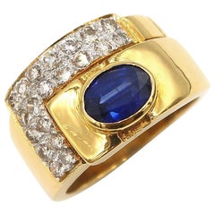 Retro 1.60 Carat Oval Sapphire and Diamond Pavé 18 Karat Yellow Gold Men’s Band Ring