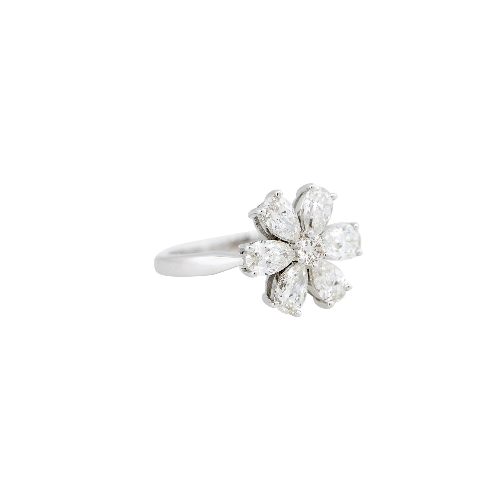 Modern 1.60 Carat Pear Shaped Diamond Flower Ring 18 Karat in Stock For Sale