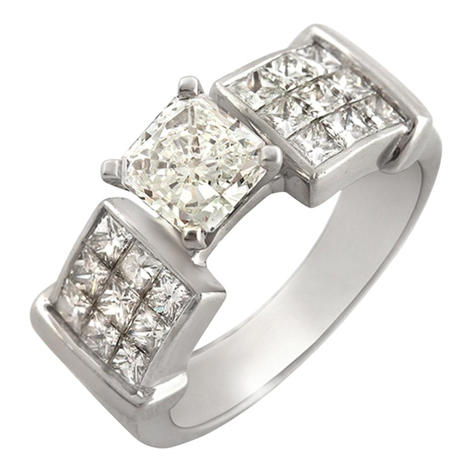Bague de fiançailles en or blanc 18 carats avec diamants taille princesse de 1,60 carat
