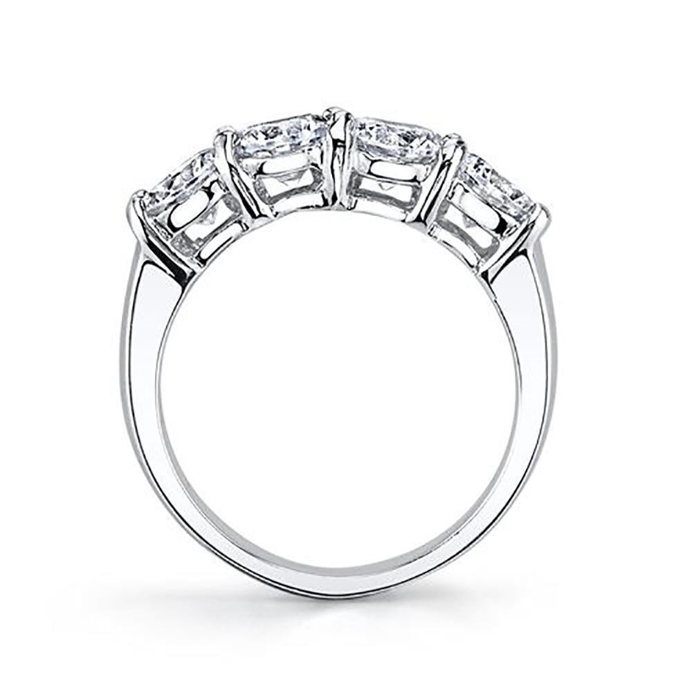 1,60 Karat Rundschliff 4-Stein-Diamantband Shared Prong (Moderne) im Angebot