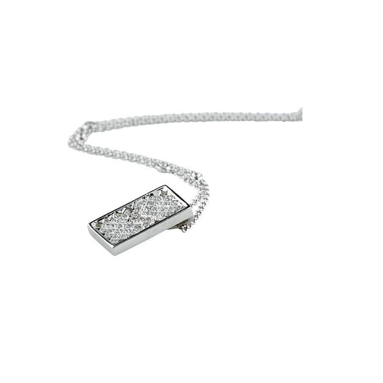 Princess Cut 1.60 Carat Round Diamond Plaque Pendant in White Gold with Chain For Sale