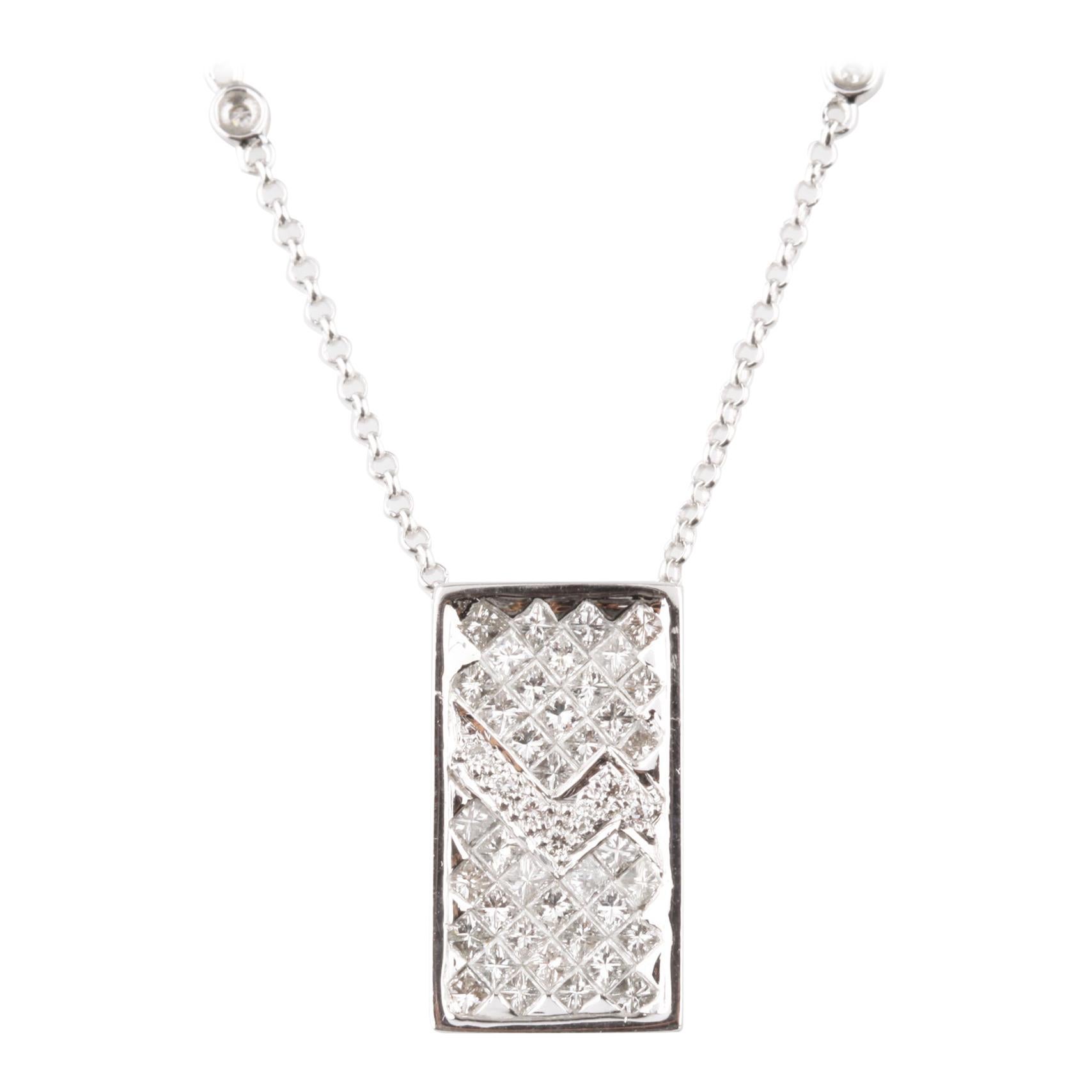 1.60 Carat Round Diamond Plaque Pendant in White Gold with Chain For Sale