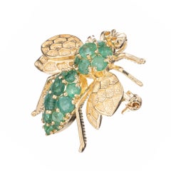 1.60 Carat Round Emerald 14k Yellow Gold Fly Brooch