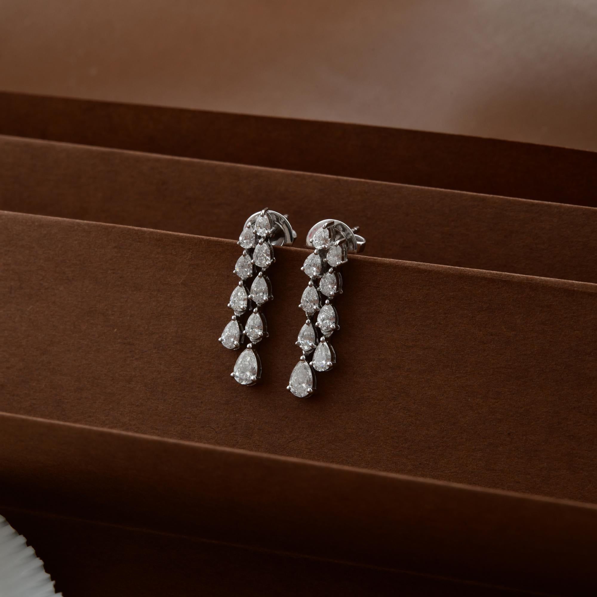 1.60 Carat SI Clarity HI Color Pear Diamond Earrings 14 Karat White Gold Jewelry In New Condition For Sale In Diera, Dubai