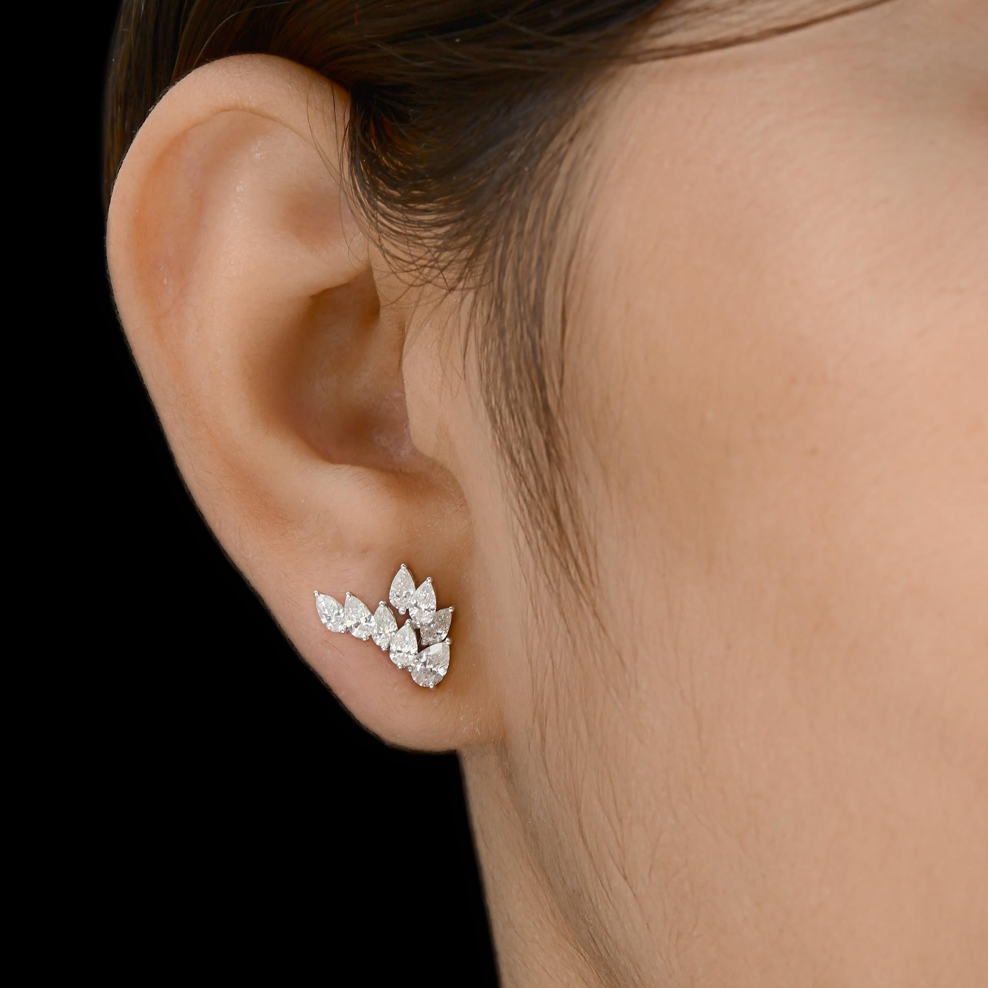 1.60 Carat SI/H Pear Shape Diamond Stud Earrings 18 Karat White Gold Jewelry In New Condition For Sale In Diera, Dubai