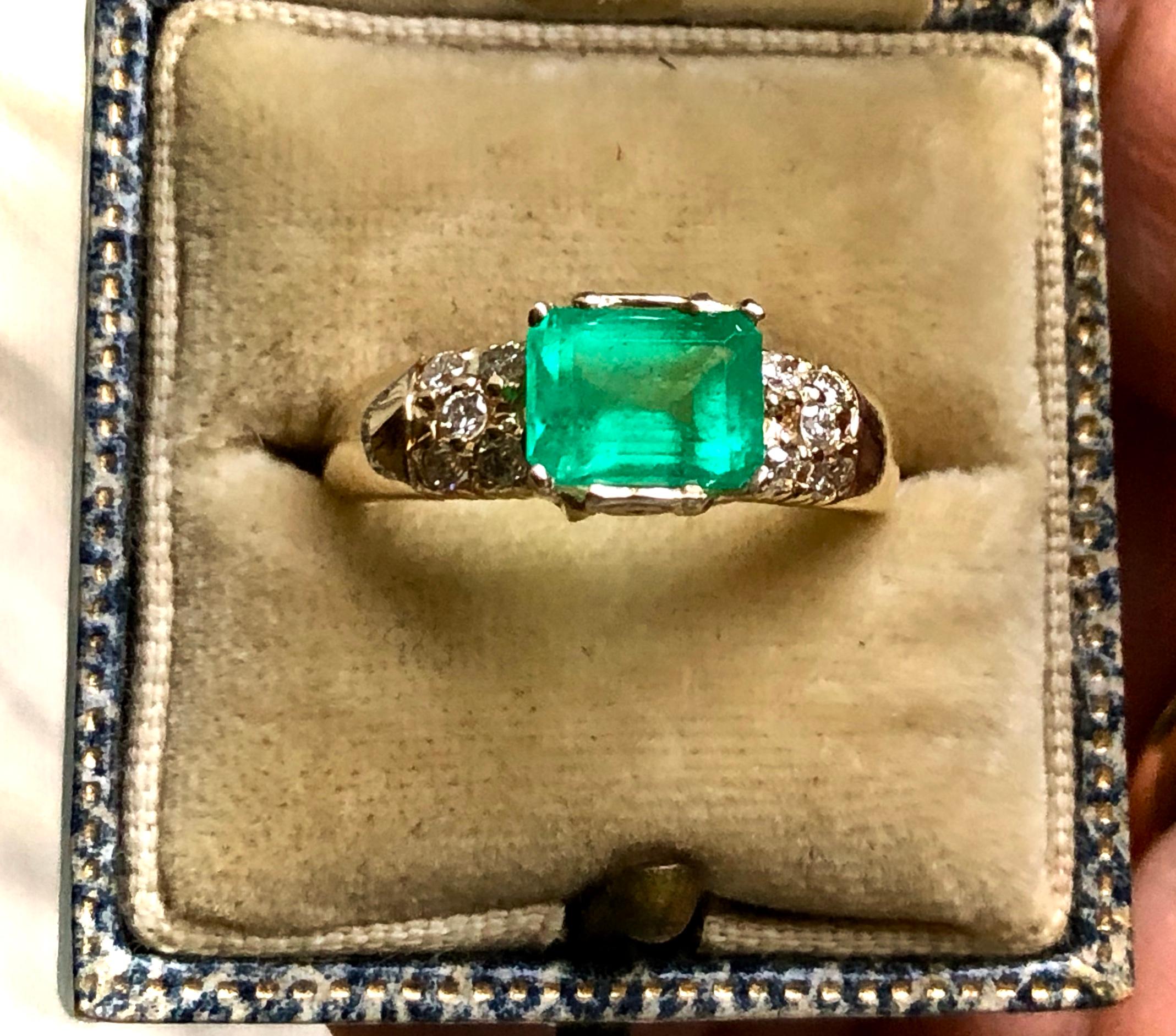 1.60 Carat Vintage Natural Emerald Ring Diamond Accents 14 Karat Yellow Gold 7