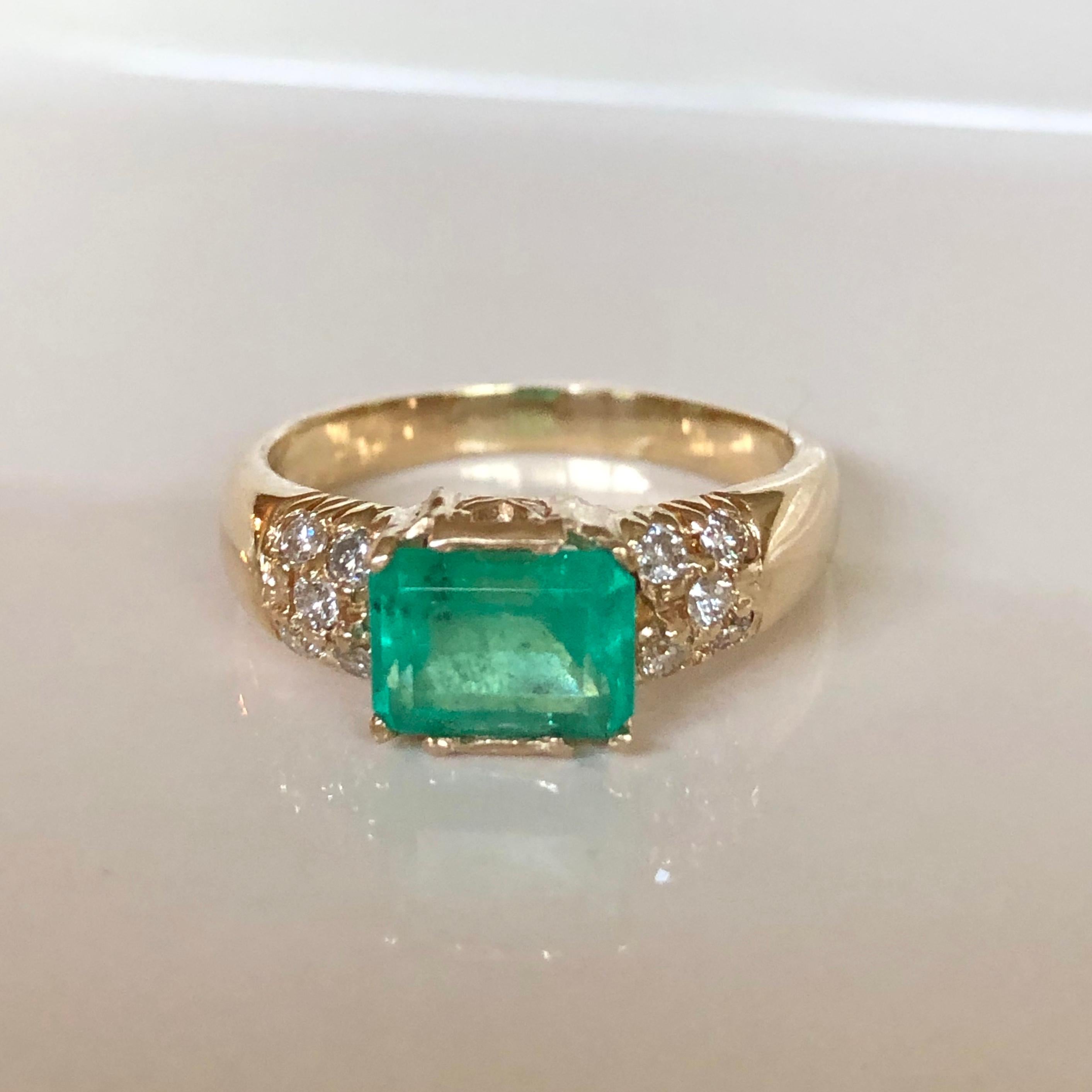 1.60 Carat Vintage Natural Emerald Ring Diamond Accents 14 Karat Yellow Gold 5