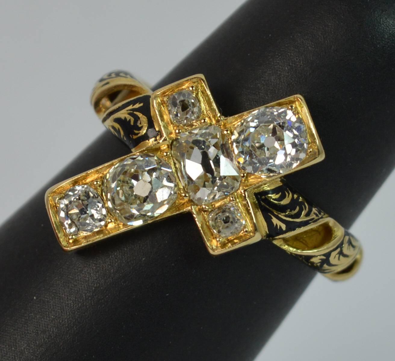 1.60 Carat VS Old Cut Diamond 18 Carat Gold and Enamel Cross Mourning Ring 3