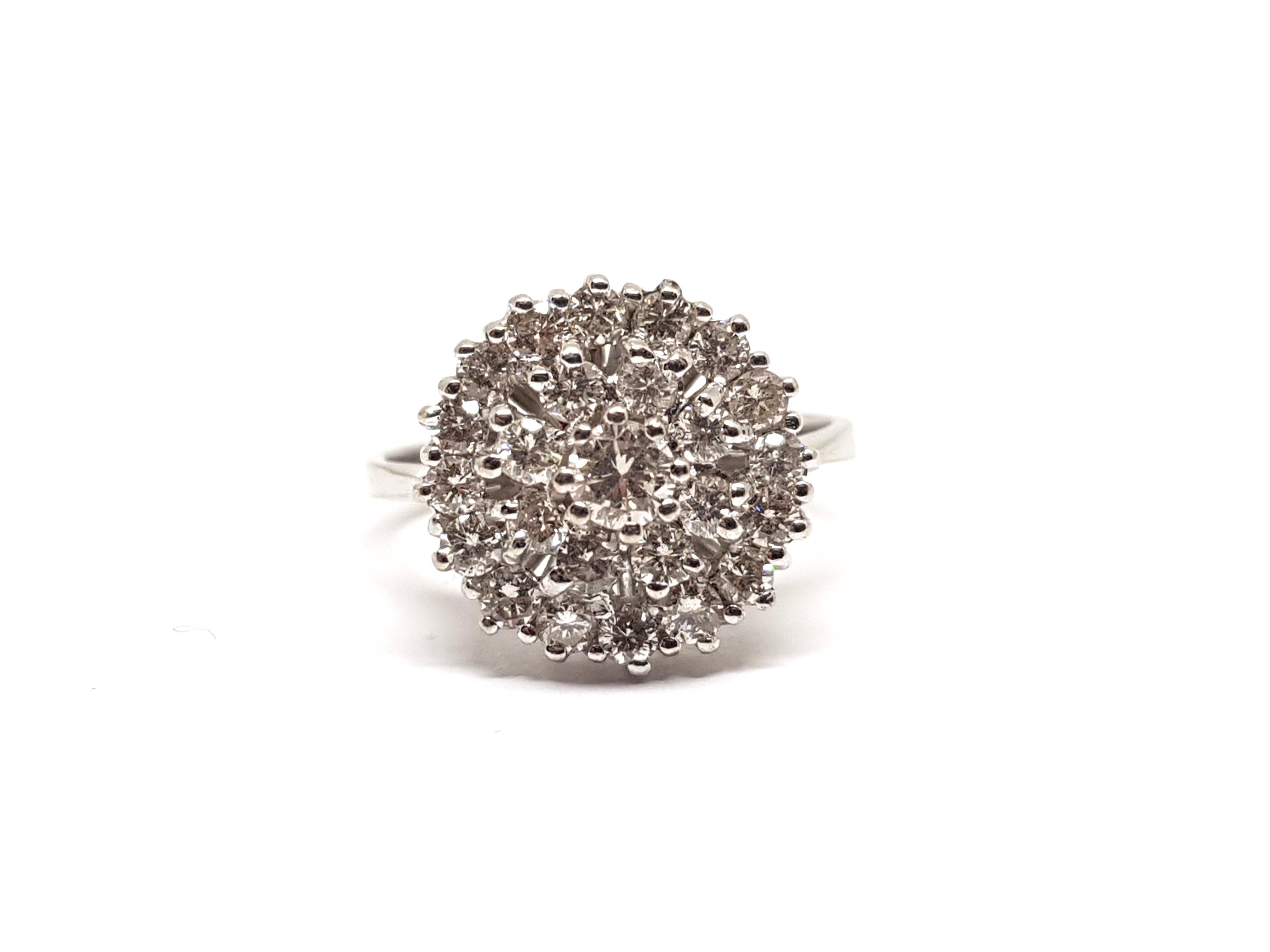 Contemporary 1.60 Carat White Gold Diamond Cluster Ring For Sale