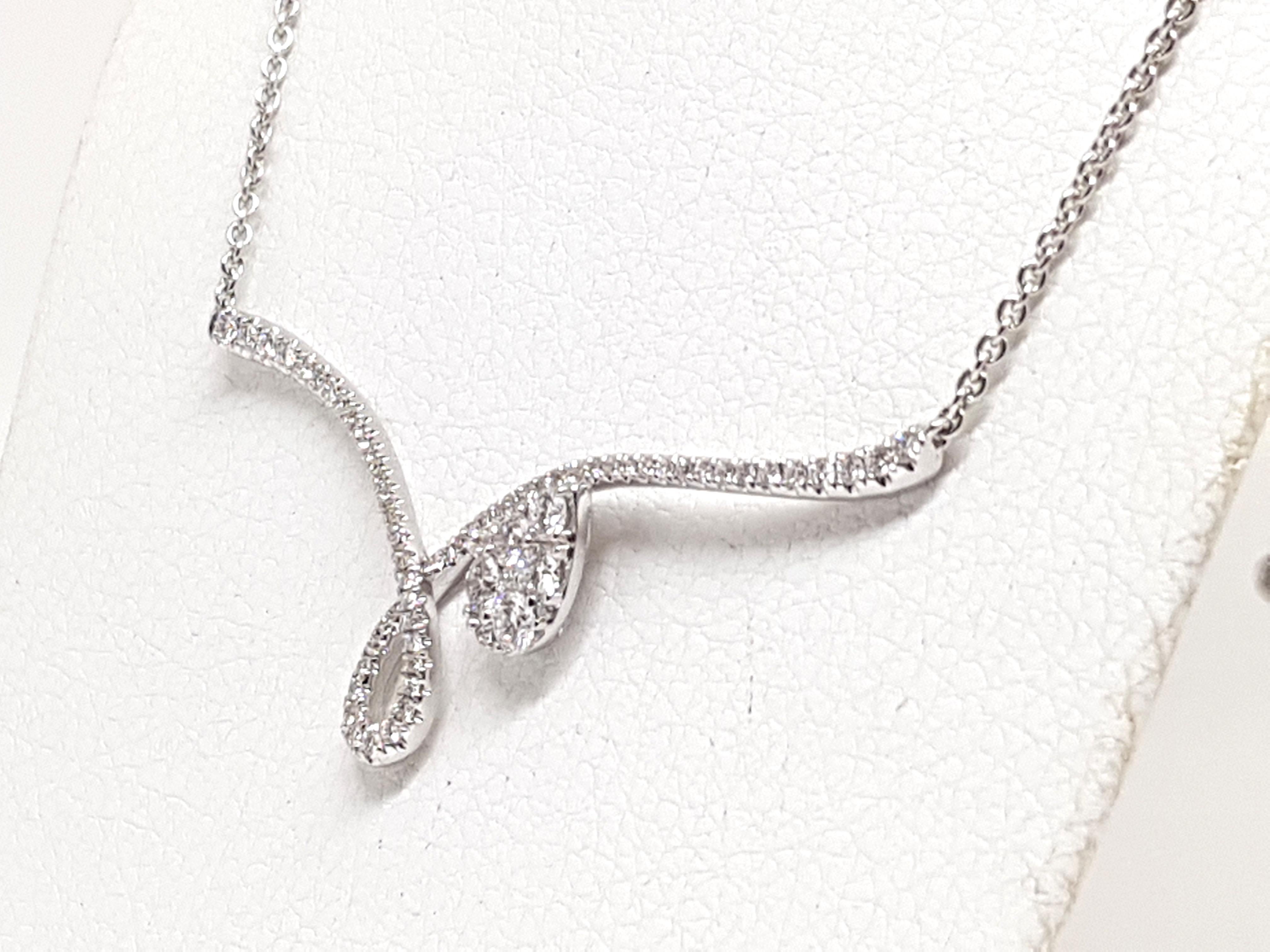 Women's 1.60 Carat White Gold Diamond Necklace For Sale