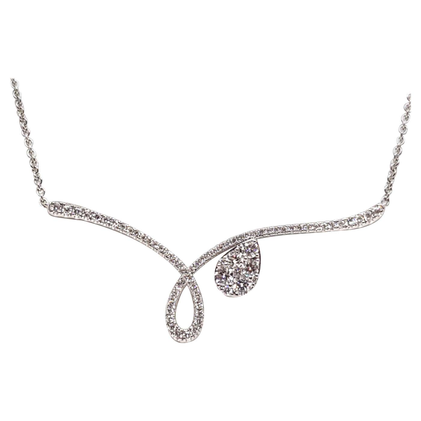 1.60 Carat White Gold Diamond Necklace For Sale at 1stDibs