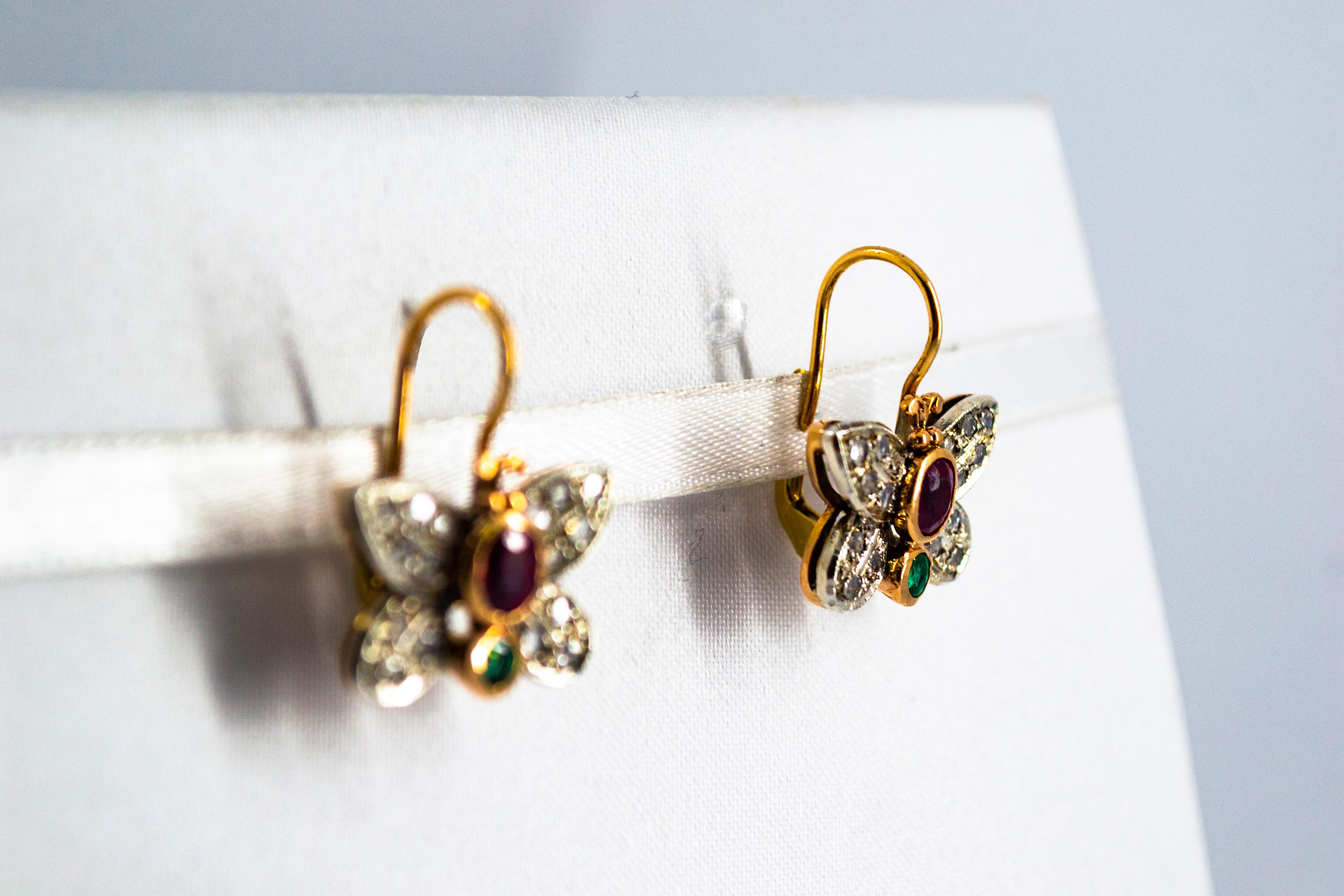 Boucles d'oreilles « papillon » en or jaune avec diamants blancs taille rose et émeraudes de 1,60 carat en vente 2