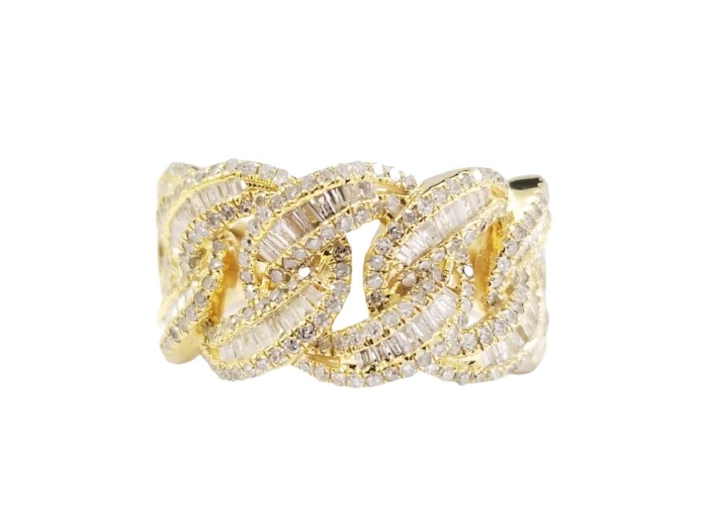1.60 CARATS TWO TONE TONE ROSE & WHITE GOLD 14k CUBAN RING BAGUETTE & ROUND DIAMONDS 
Channel-Set Diamond Cuban Ring 1.60 ctw
Average Color H-I, Clarity I. 
Ring Size 10
Brilliant channel-set round diamonds. Crafted in 14k yellow gold, this ring