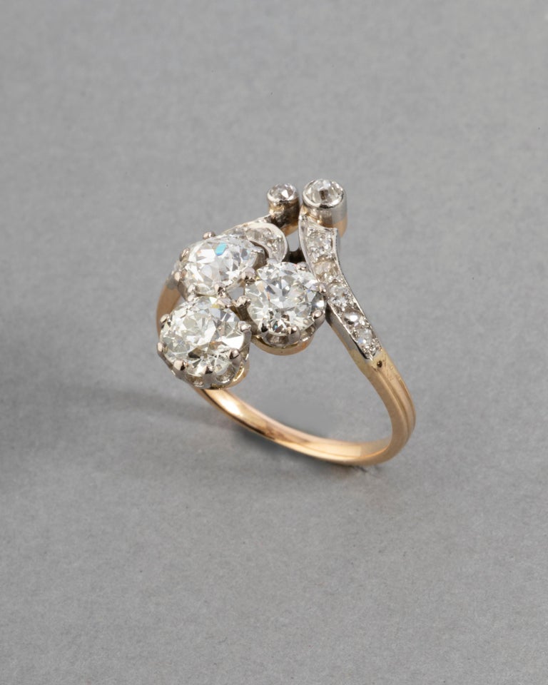1.60 Carat Diamonds French Antique Ring For Sale at 1stDibs