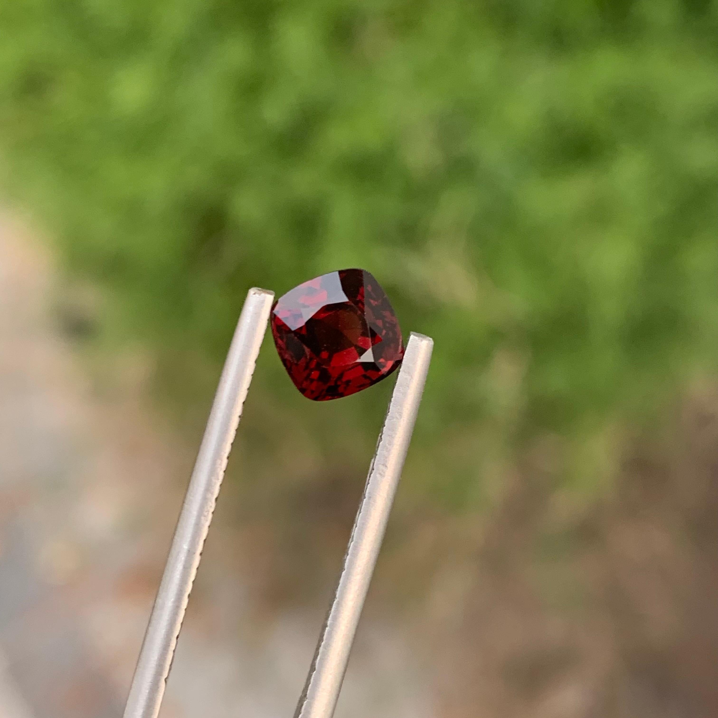 1.60 Carats Natural Loose Red Burmese Spine Ring Gemstone  For Sale 4