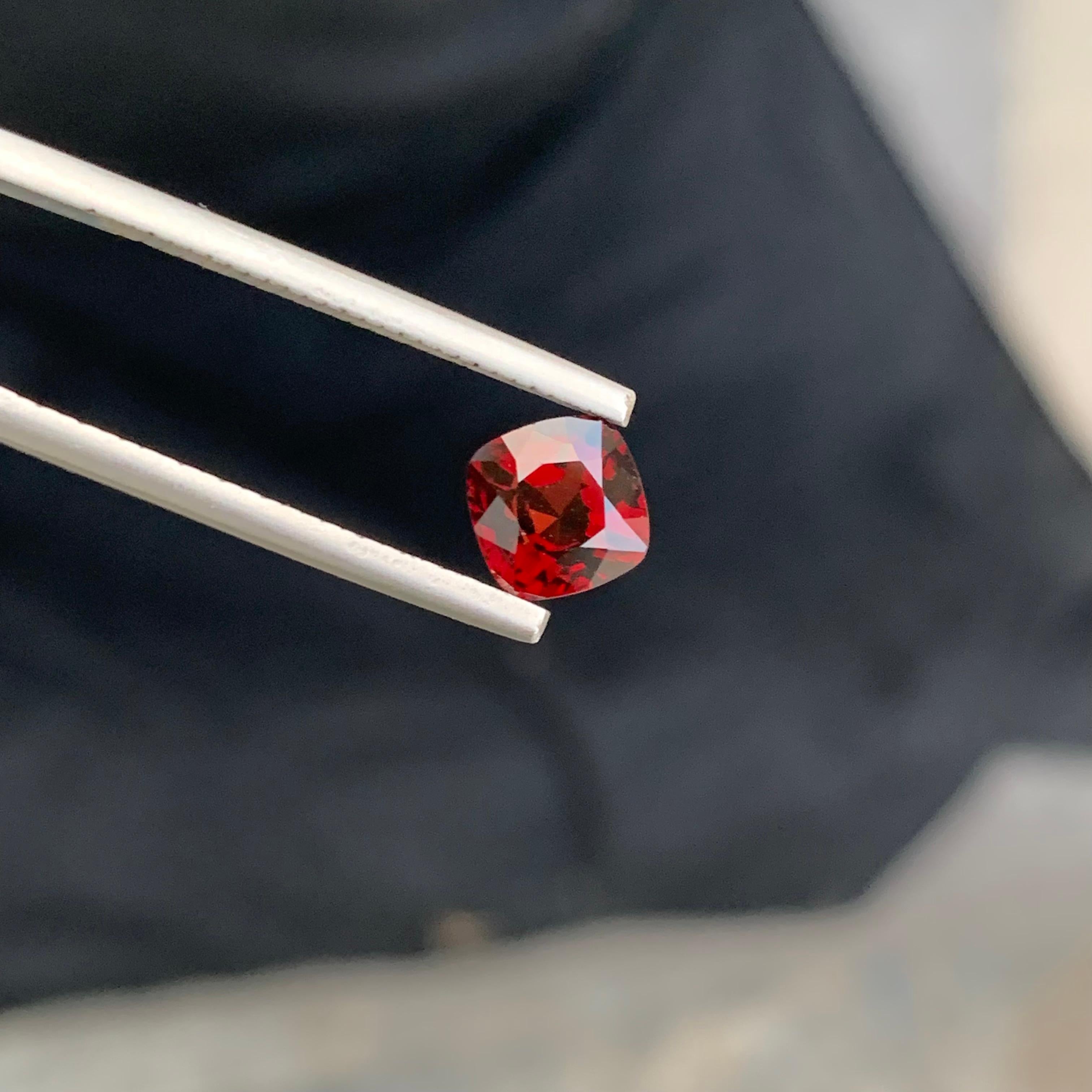 Aesthetic Movement 1.60 Carats Natural Loose Red Burmese Spine Ring Gemstone  For Sale