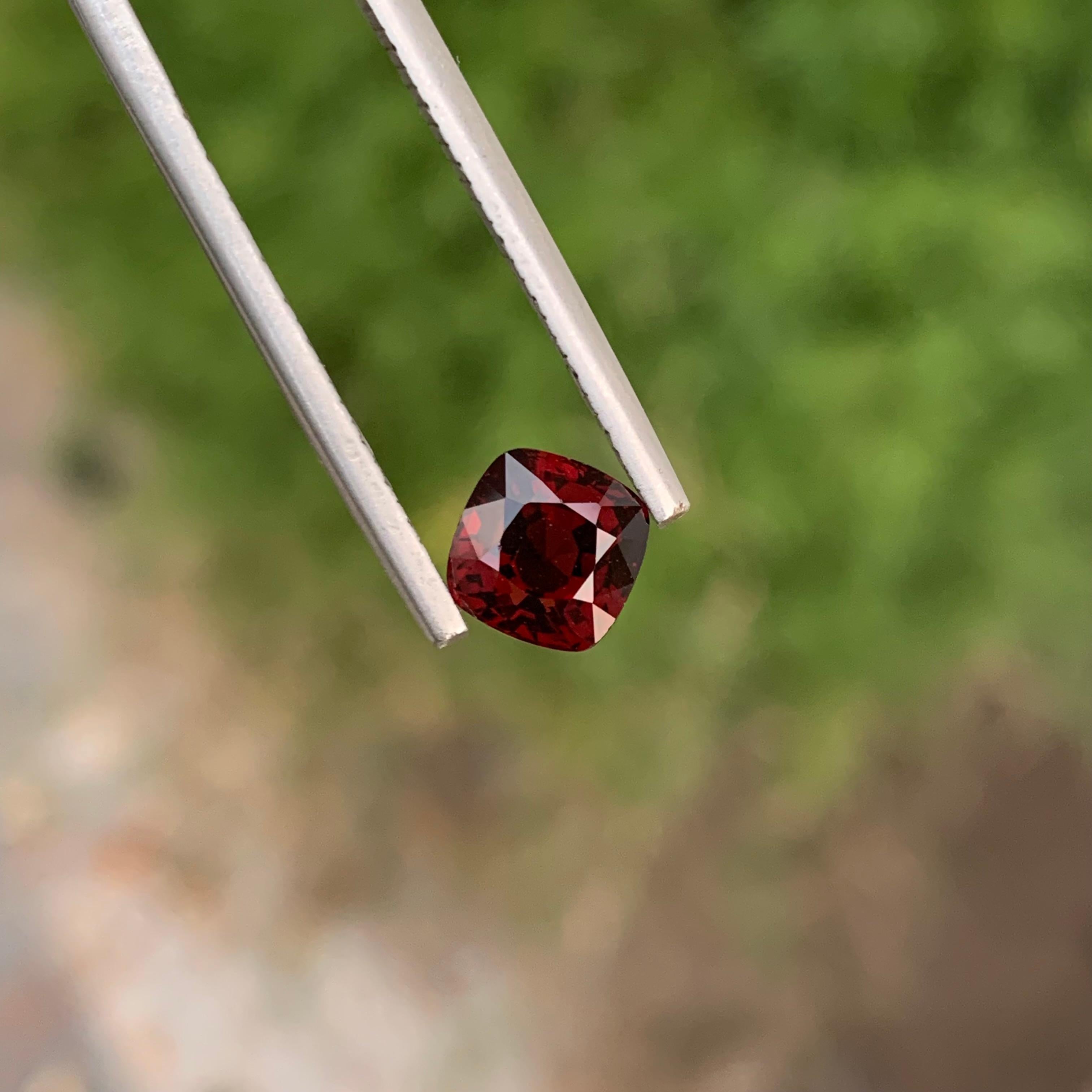 1.60 Carats Natural Loose Red Burmese Spine Ring Gemstone  For Sale 1
