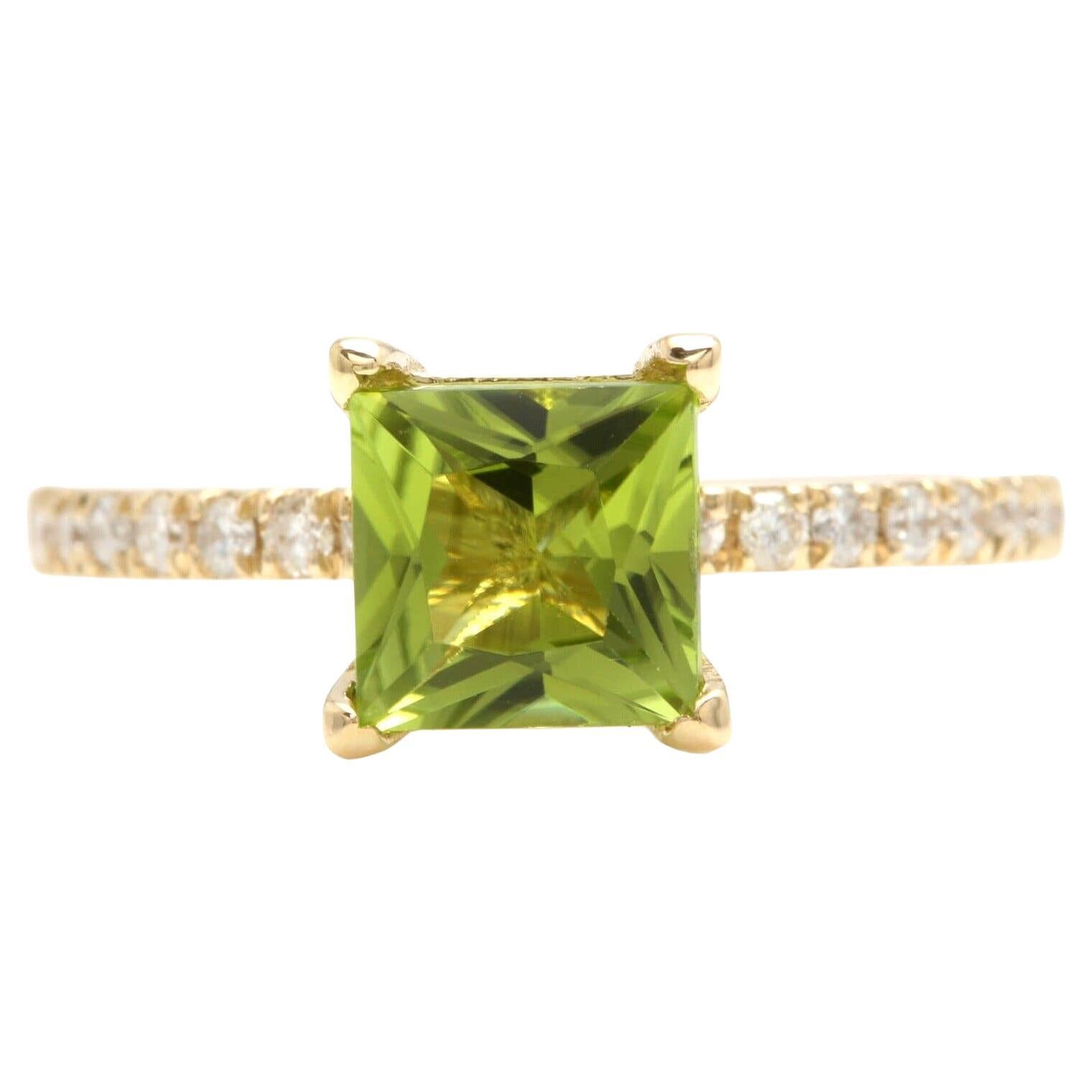 Bague en or jaune massif 14 carats avec péridot naturel de 1,60 carat et diamants