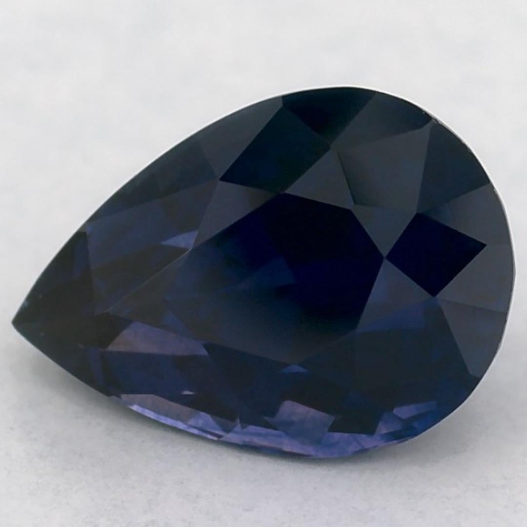 Questo zaffiro blu naturale offre eleganza e raffinatezza. Con la sua ricca saturazione del colore e il taglio preciso, è il centro perfetto per un anello di fidanzamento o un design di gioielli di lusso.

Questo zaffiro proviene dallo Sri Lanka