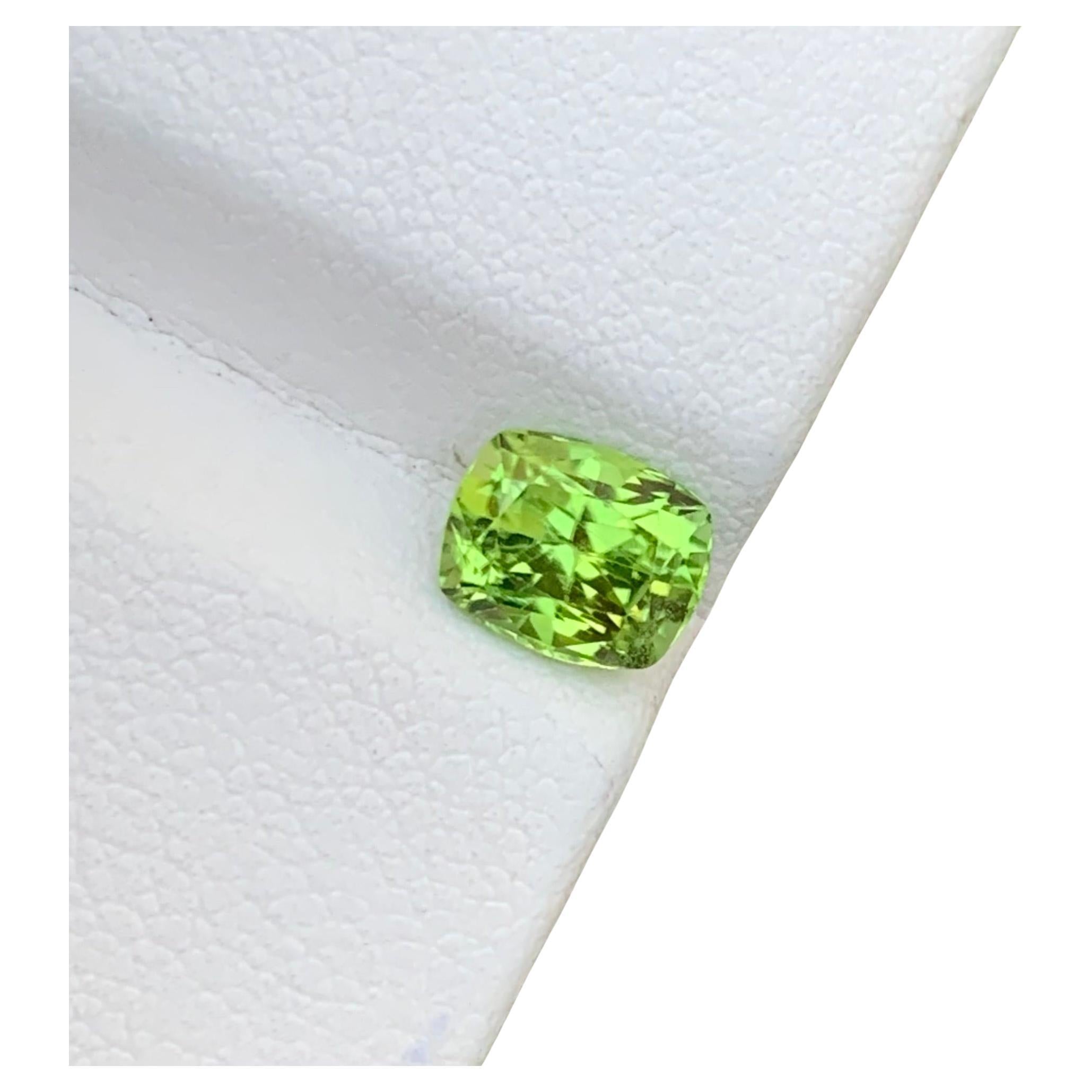 1.60 Cts Natural Loose Green Peridot Oval Shape Pakistan Mines