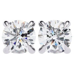Orecchino con diamante singolo solitario da 1,60 Ctw in oro 14K