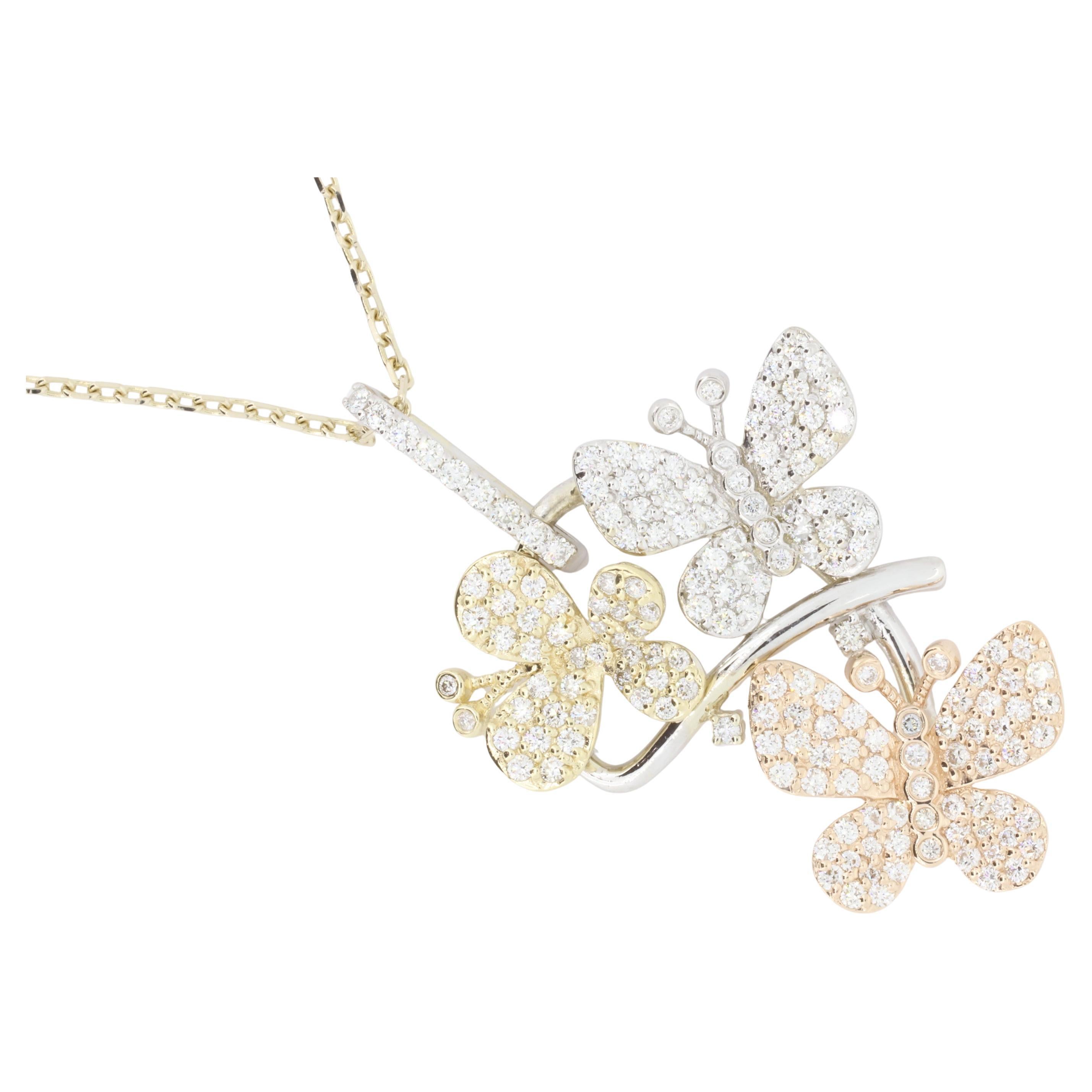 Taille brillant Collier papillon en or tricolore 14 carats et diamant blanc 1,60 CTW en vente