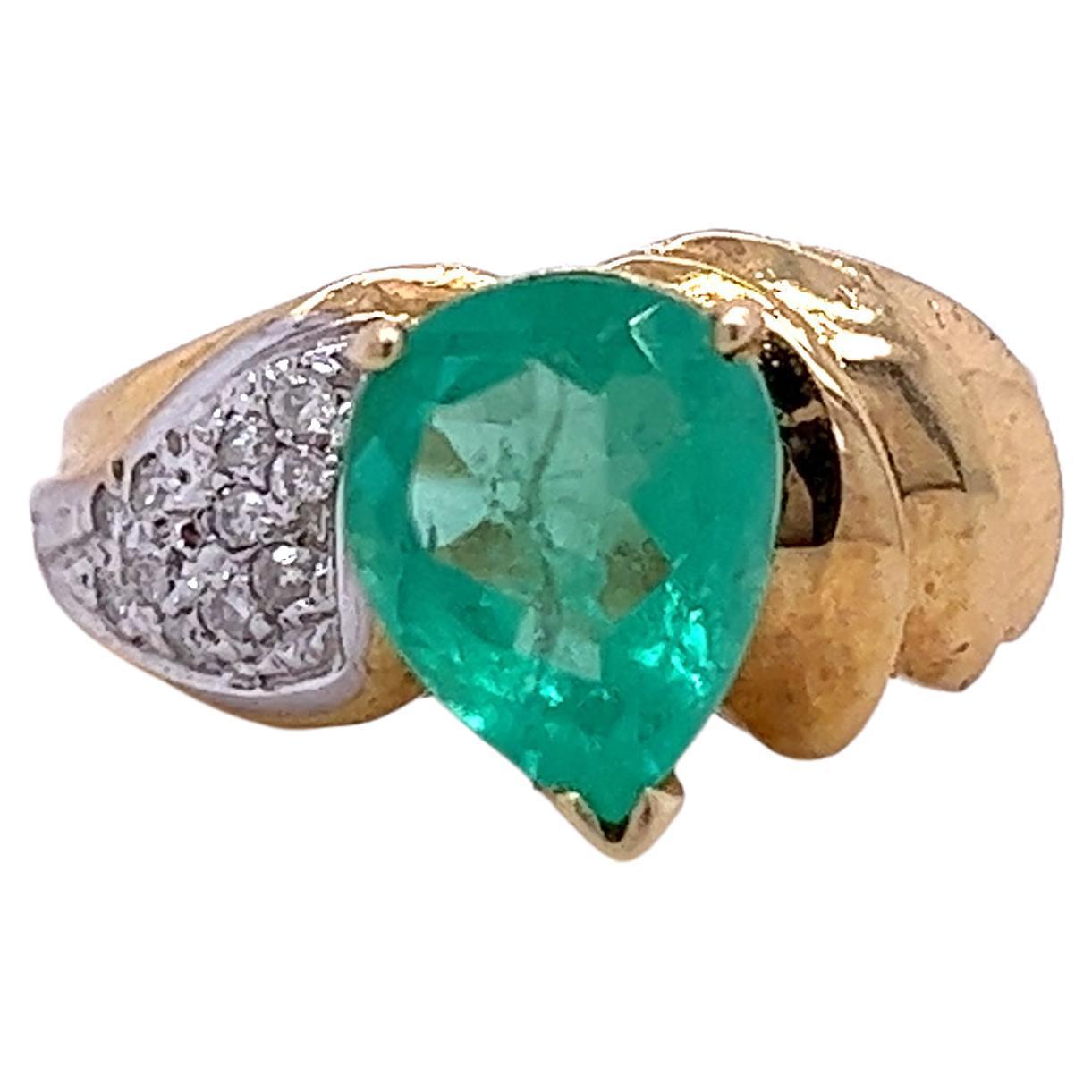 1.60 Pear Shape Colombian Emerald and Diamond Ring in 14k Yellow Gold For Sale