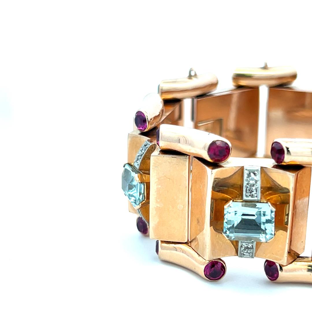 18 Karat Roségold Gliederarmband mit 16.00 Karat Aqua 5,00 Karat Rubin 0,28 Karat Diamant im Angebot 1