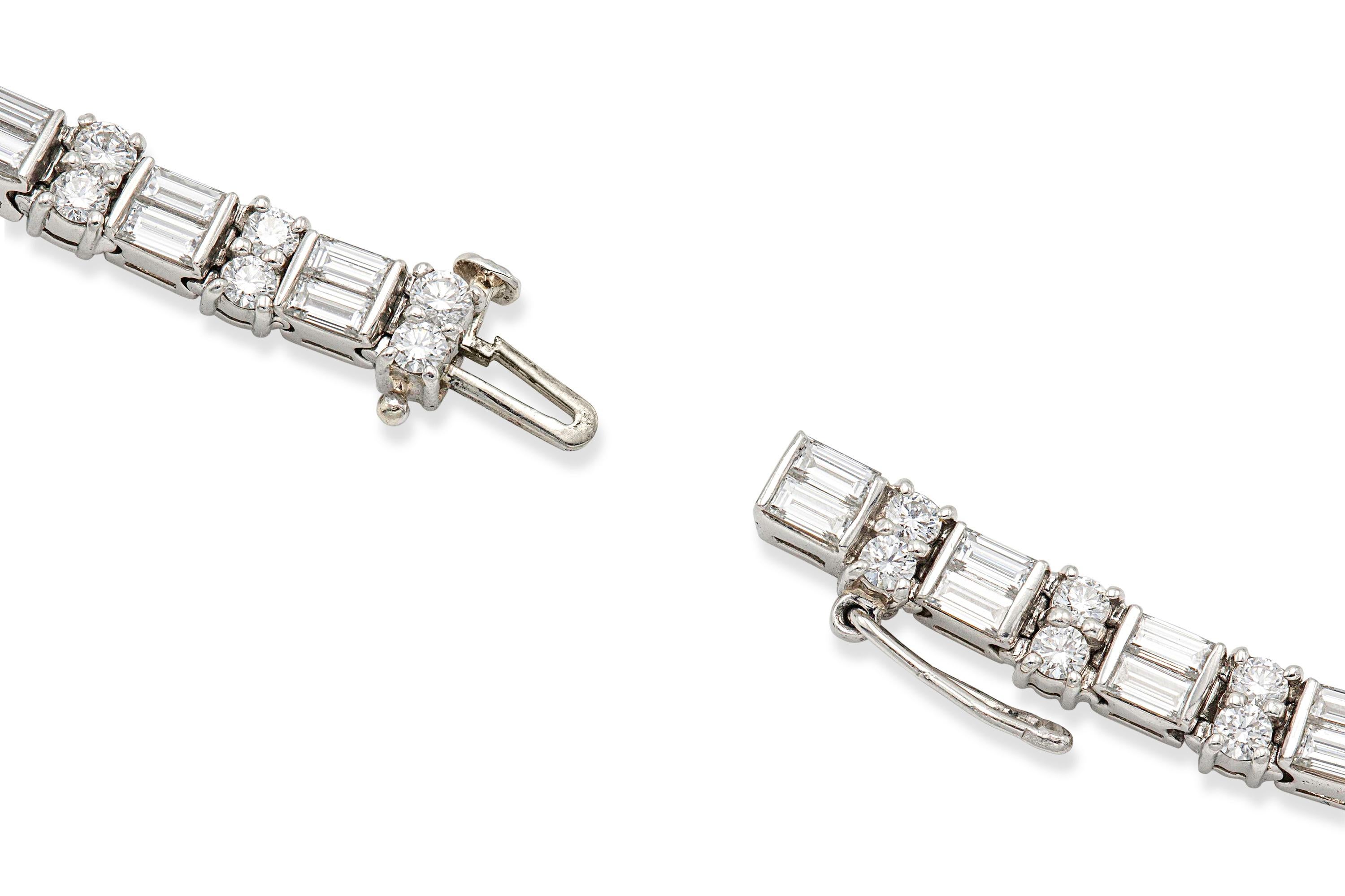 Collier ligne de diamants taille ronde et baguette de 16,30 carats Bon état - En vente à New York, NY