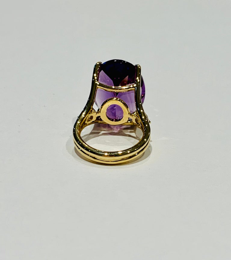 16.00 Ct Oval Deep Purple Amethyst and Diamond Cocktail Ring in 18ct ...