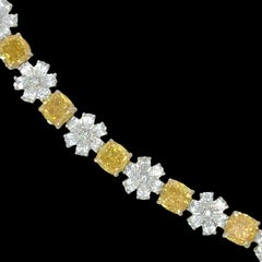 Bracciale con motivi floreali in diamanti sintetici gialli e bianchi CTW da 16,00 carati