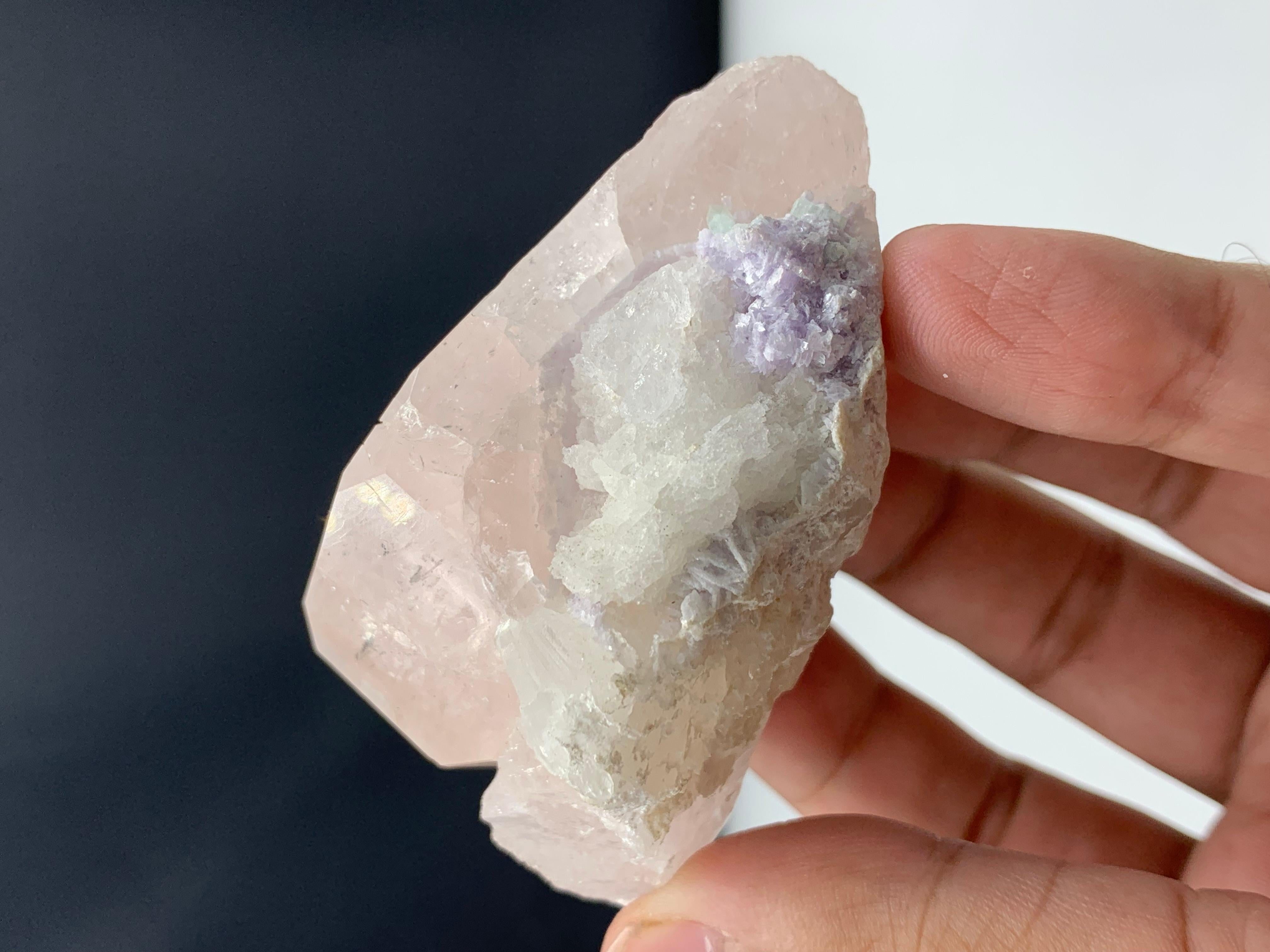 160.04 Gram Gorgeous Morganite Specimen Attached With Albite And Fluorite  For Sale 2