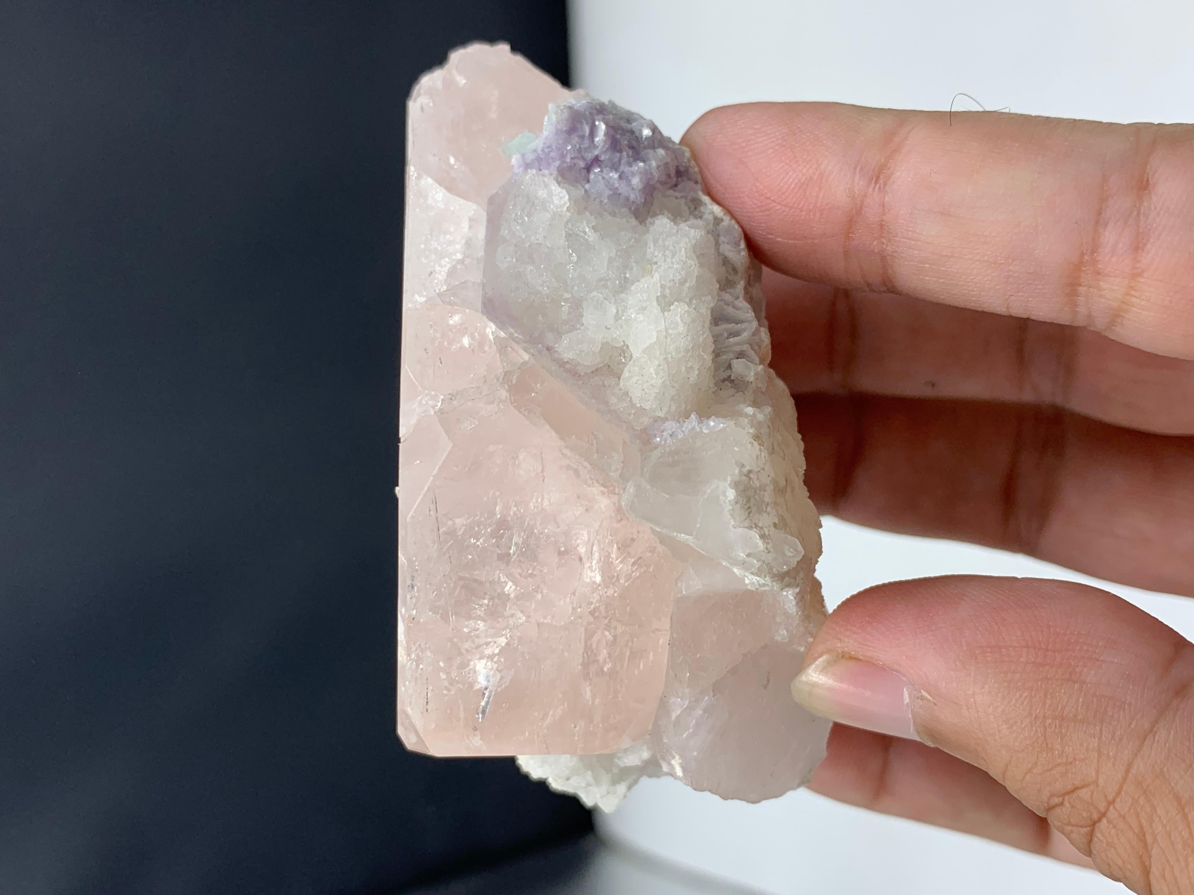 160.04 Gram Gorgeous Morganite Specimen Attached With Albite And Fluorite  For Sale 6
