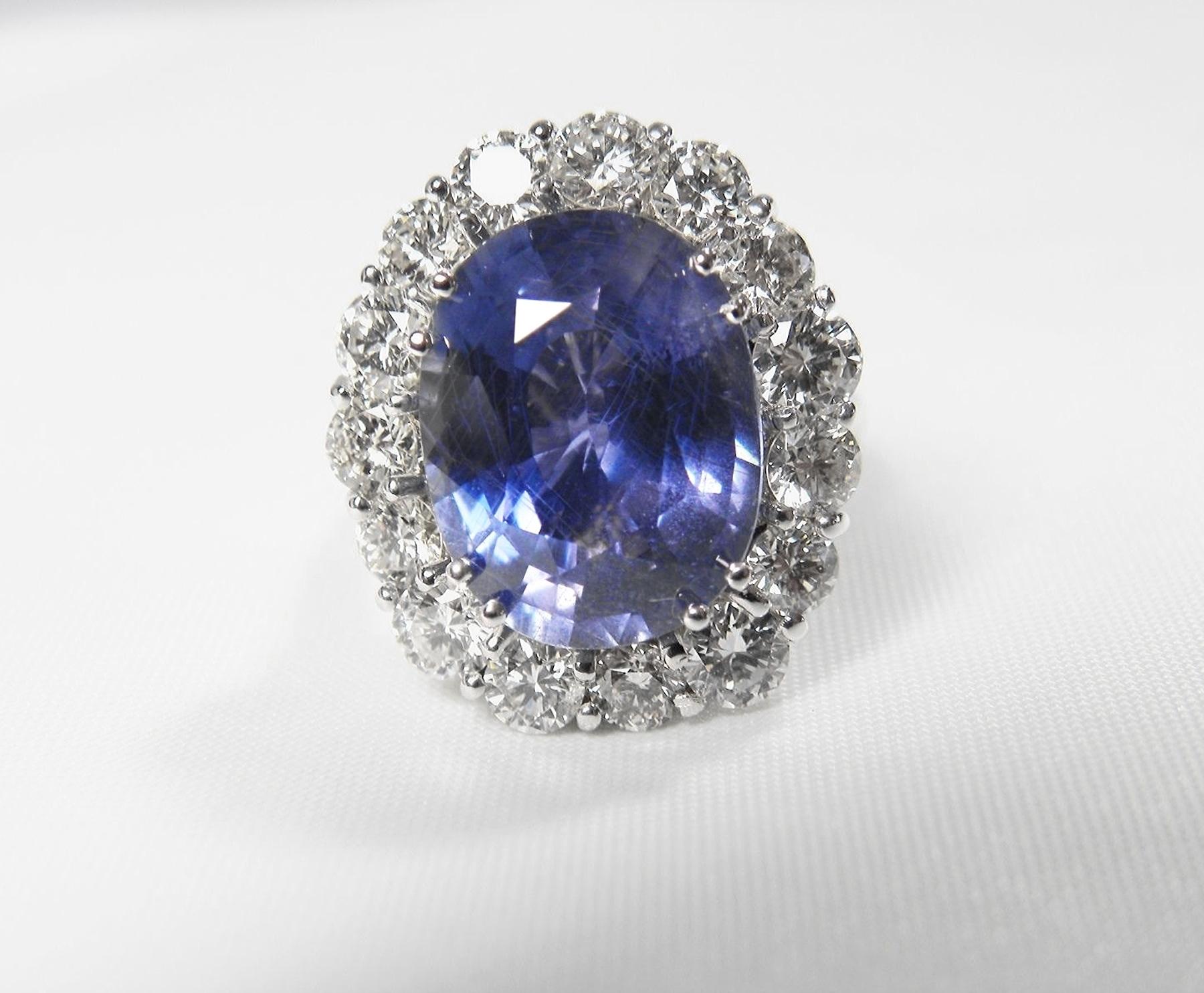 GIA 16.00 Carat Certified Natural Unheated Sapphire and Diamond White Gold Ring 7
