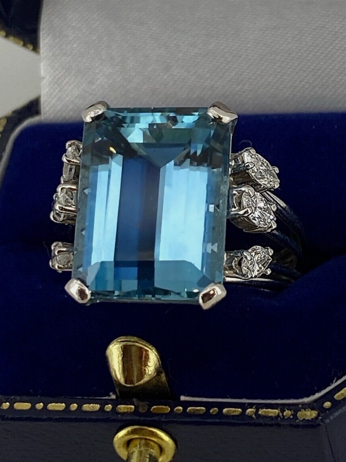 16.00ct Natural Aquamarine & 1.20ct Diamond Retro Cocktail Ring, 18K White Gold