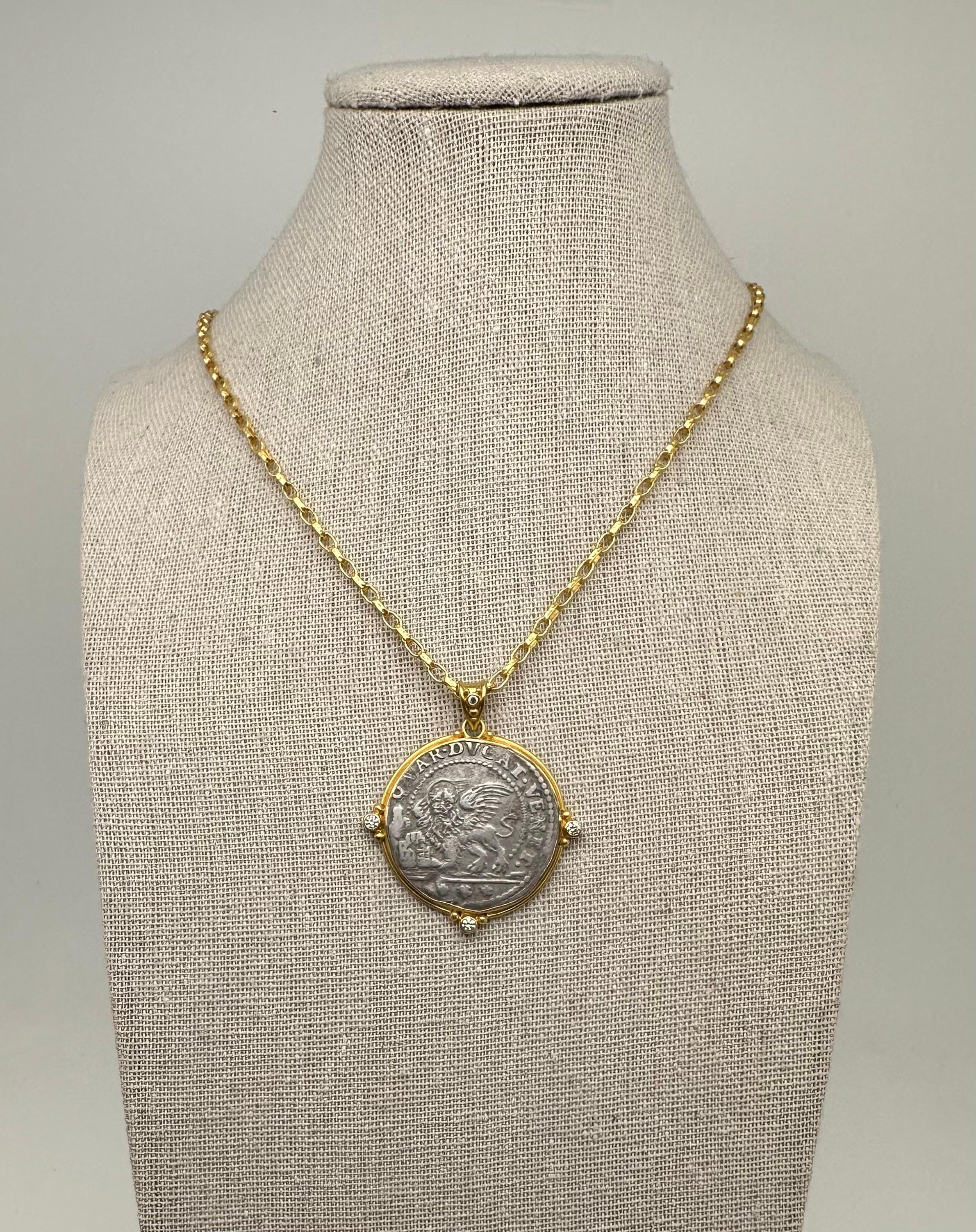 1600's Venice Silver Lion of St Marks Coin Diamonds 18K Gold Pendant  For Sale 2