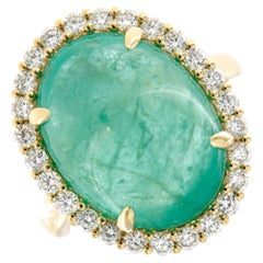 Anillo de diamantes con cabujón de esmeralda de 16,01 quilates