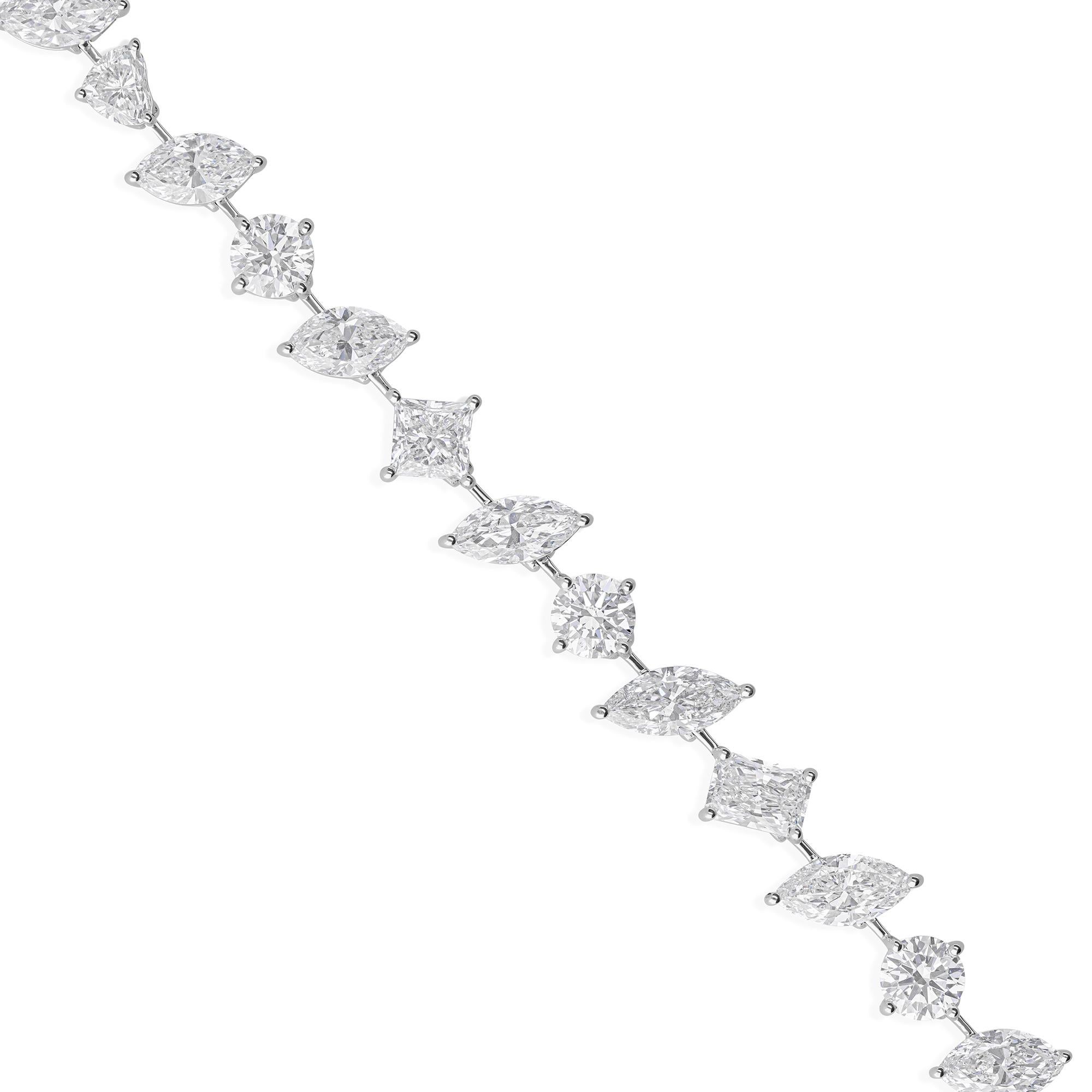 Bracciale A Link con diamanti a taglio misto da 16,03 carati in oro bianco 14 carati Tutte le tariffe pagate In condizioni Nuovo in vendita a Diera, Dubai