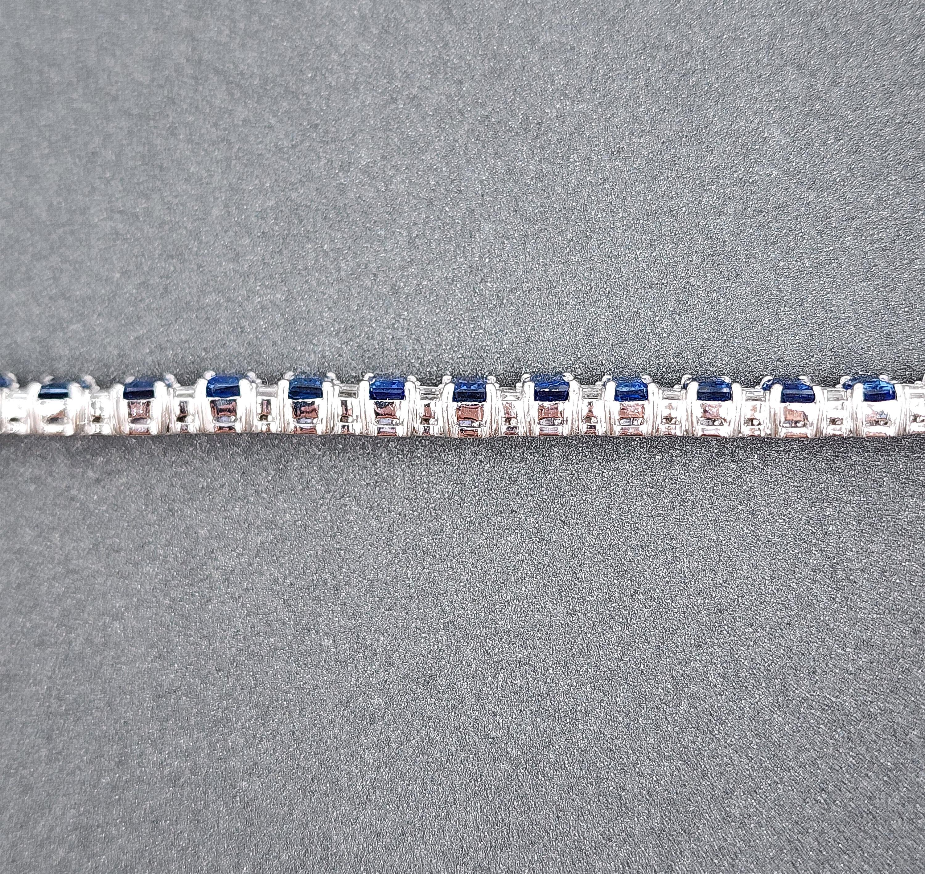 Moderne 16,03 ct Bracelet saphir et diamant taille émeraude naturelle en vente