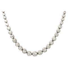 16.05 Carats Total Graduated Round Diamond Bezel Riviere Necklace 18 Karat Gold