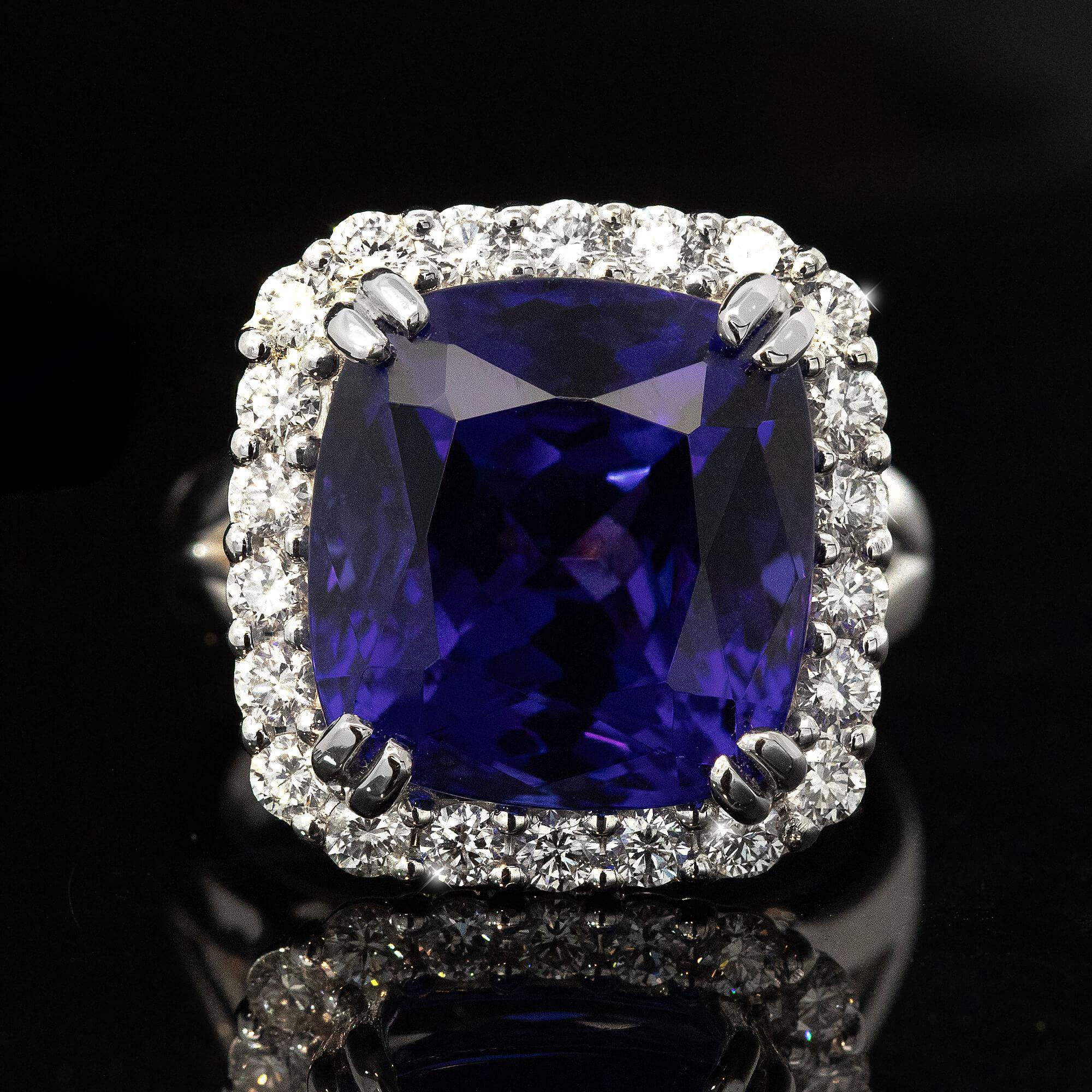 16.05ct Tanzanite & Diamond Ring - A Gerard McCabe Kilimanjaro Design In New Condition For Sale In ADELAIDE, SA